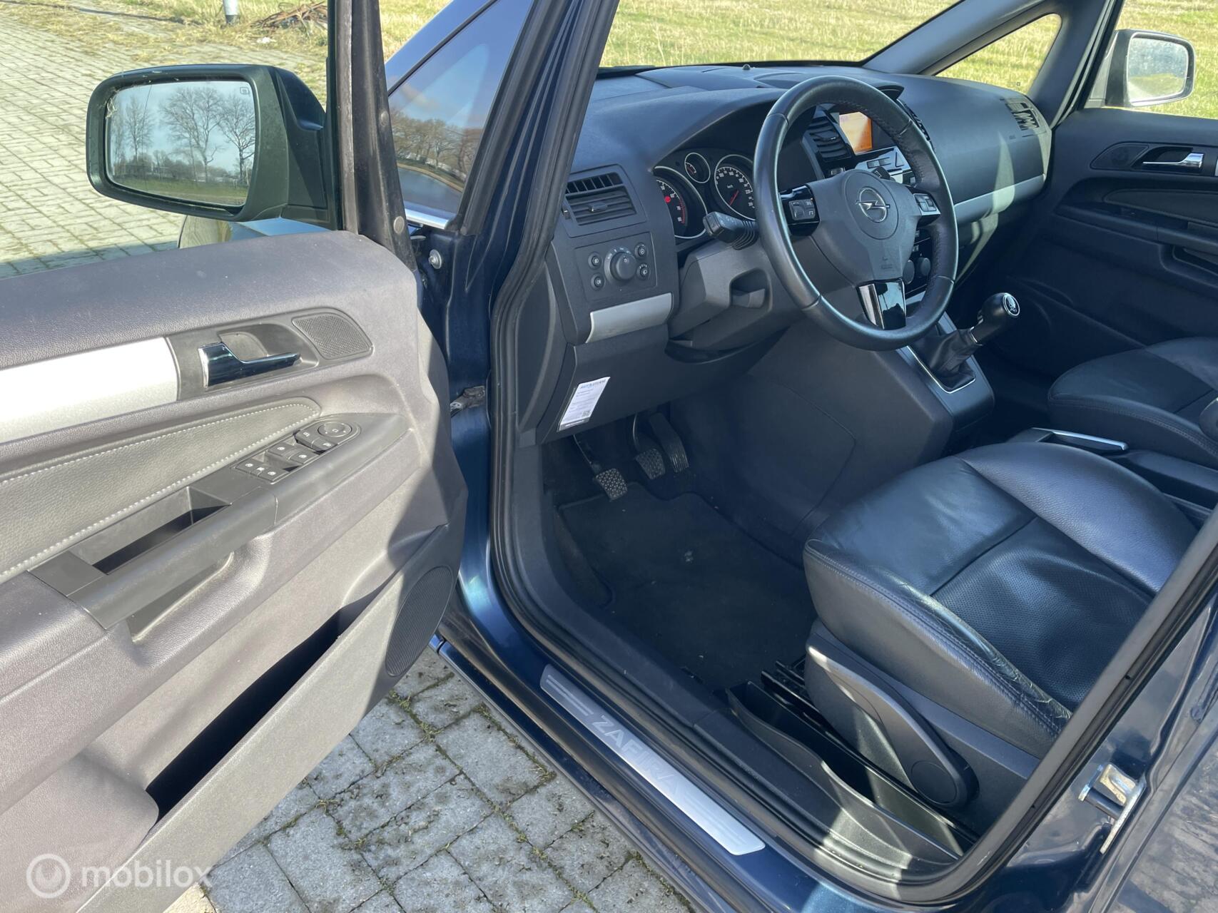 Foto van Opel Zafira