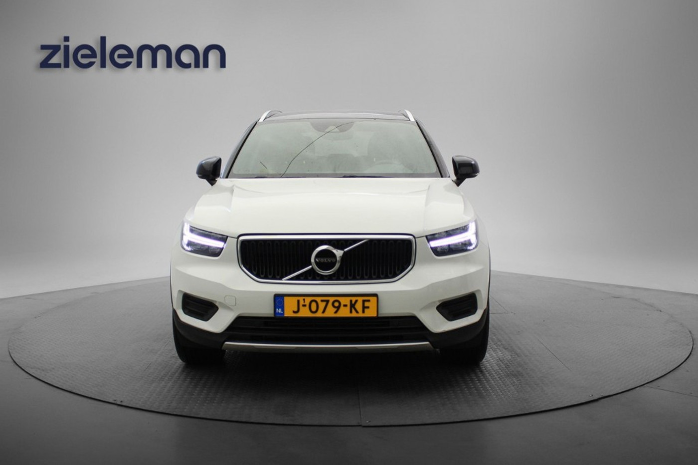 Foto van Volvo XC40