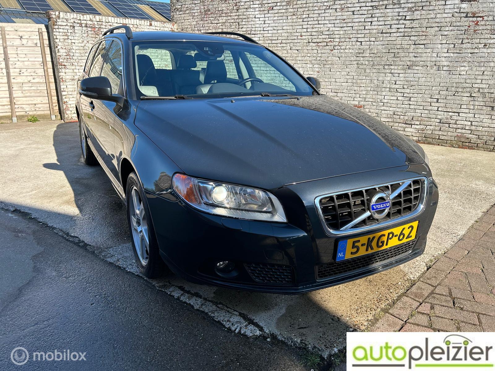 Volvo V70 1.6 T4 Nordic, trekhaak, leer, automaat 2013 - voorkant