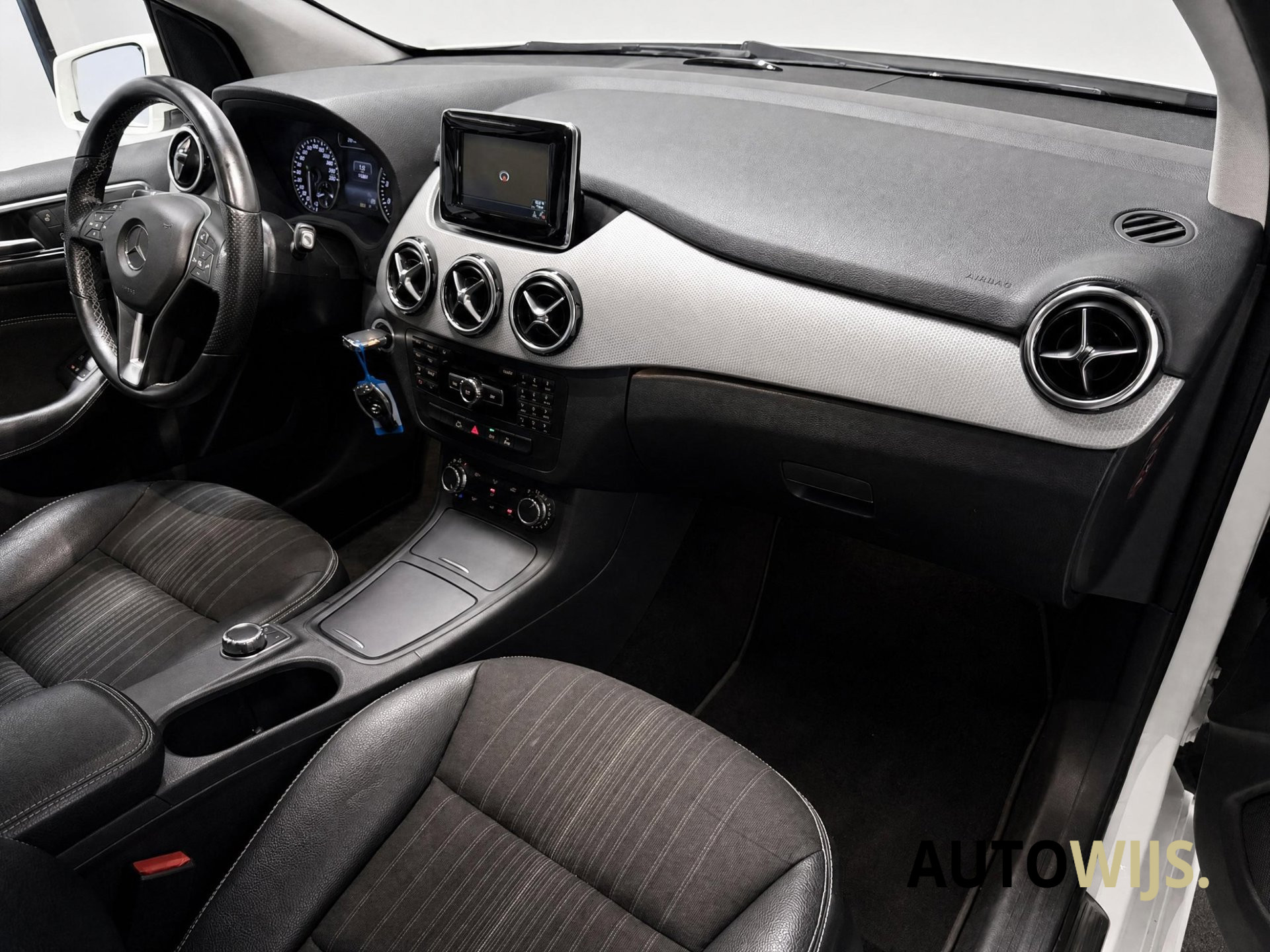 Foto van Mercedes-Benz B 180