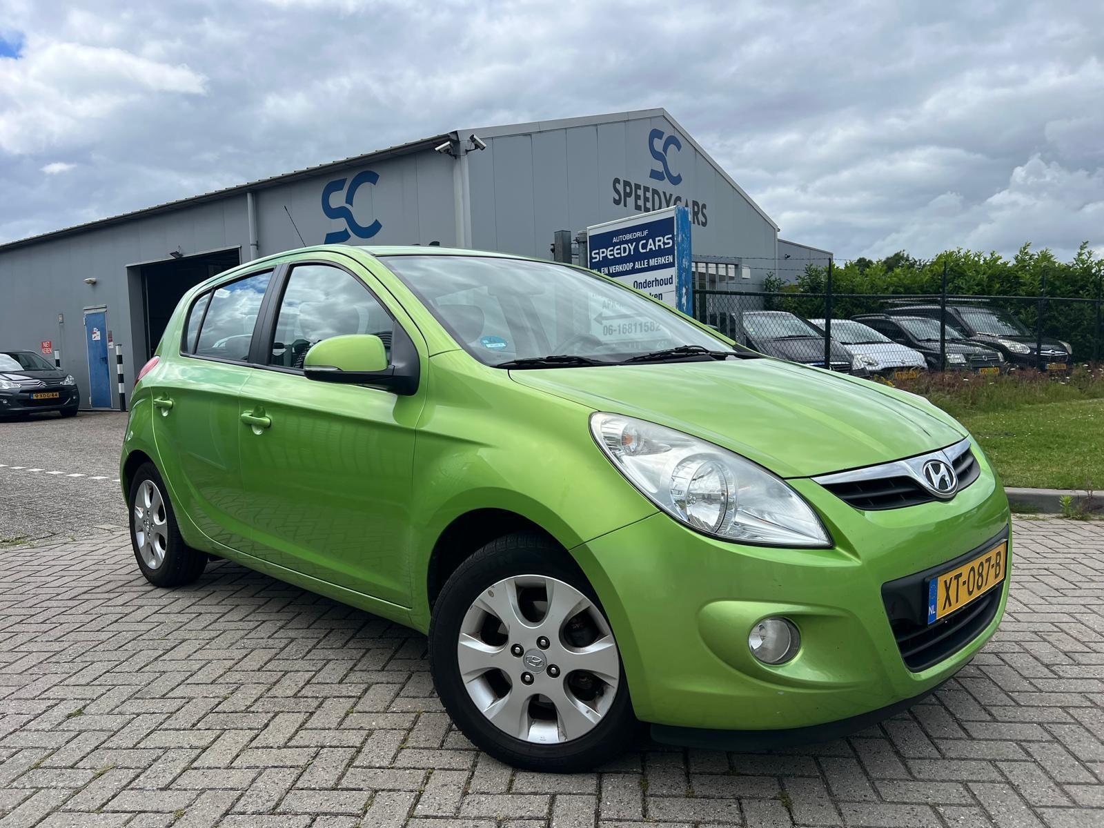 Hyundai I20 1.4i i-Motion 2010 Automaat Airco Trekhaak 5DRS 2010 - voorkant