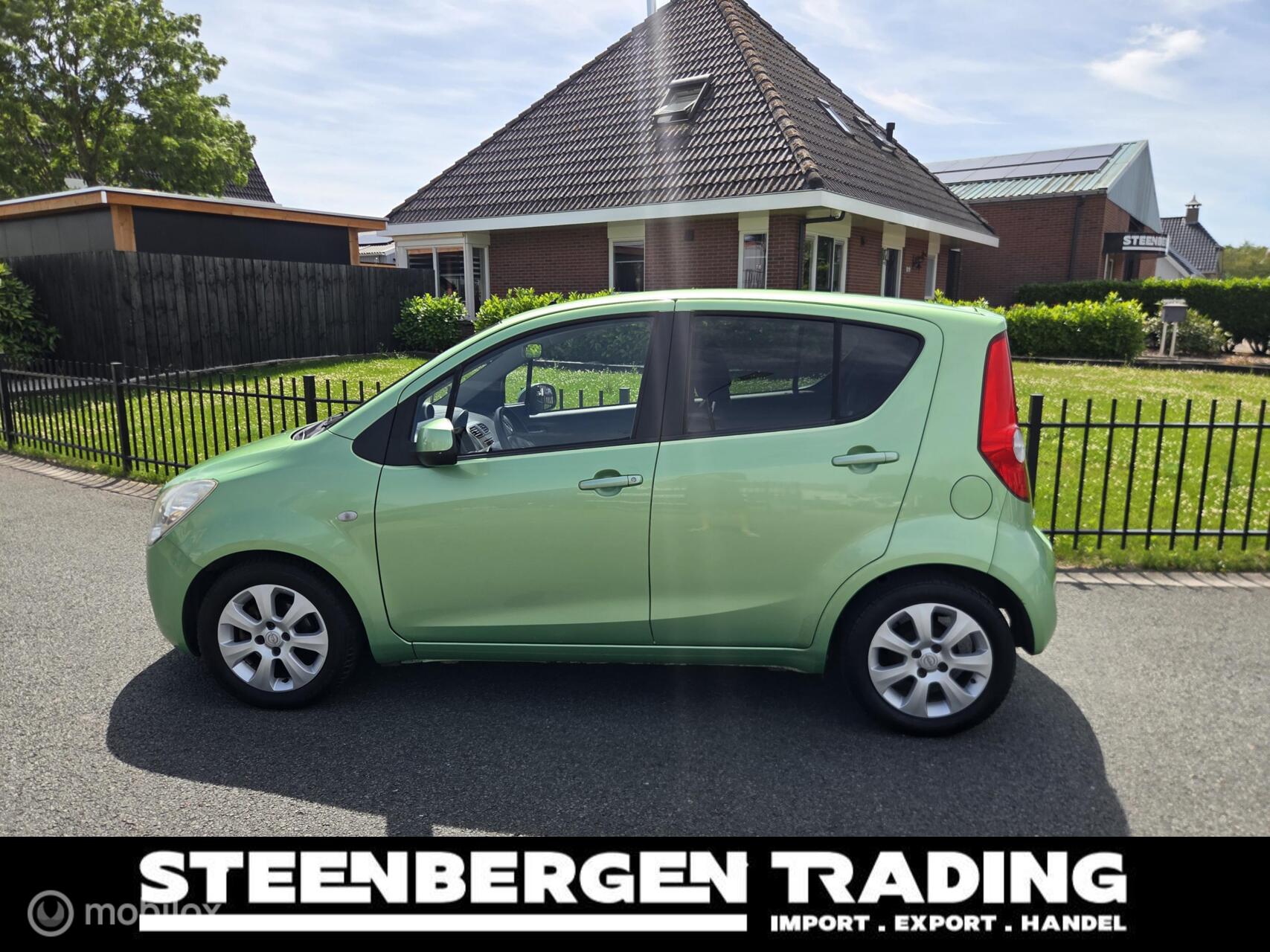 Foto van Opel Agila