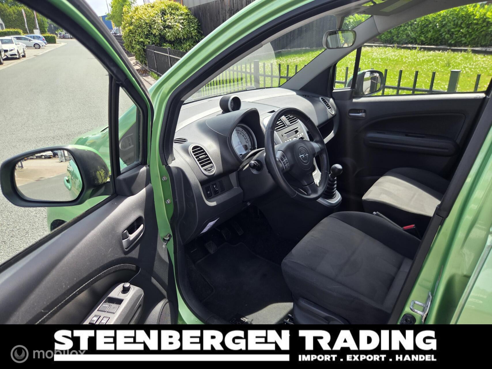 Foto van Opel Agila