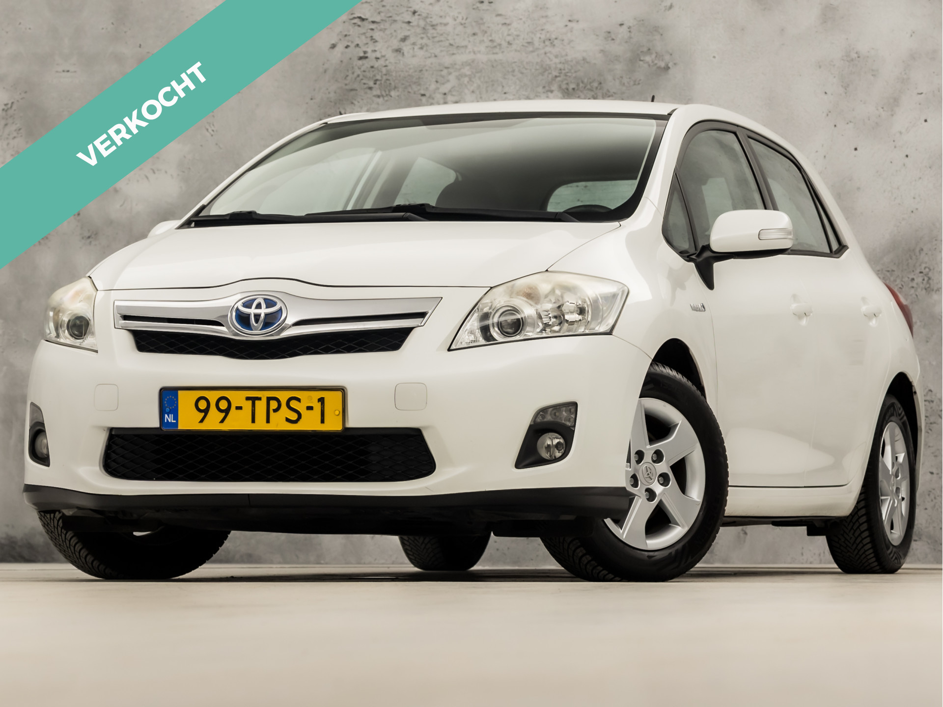 Toyota Toyota Auris 1.8 Full Hybrid Sport 2012 - voorkant