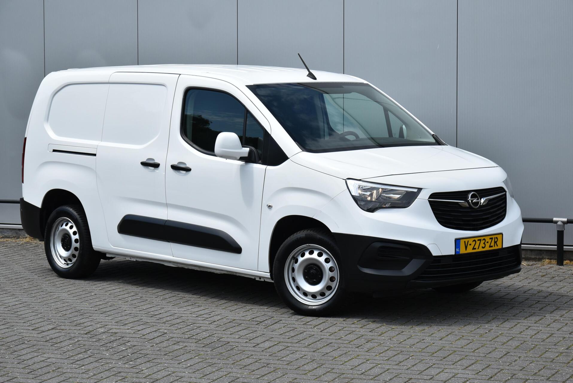 Opel Combo 1.6D L2H1 XL Maxi Euro 6 Airco Cruise Trekhaak 2019 - voorkant
