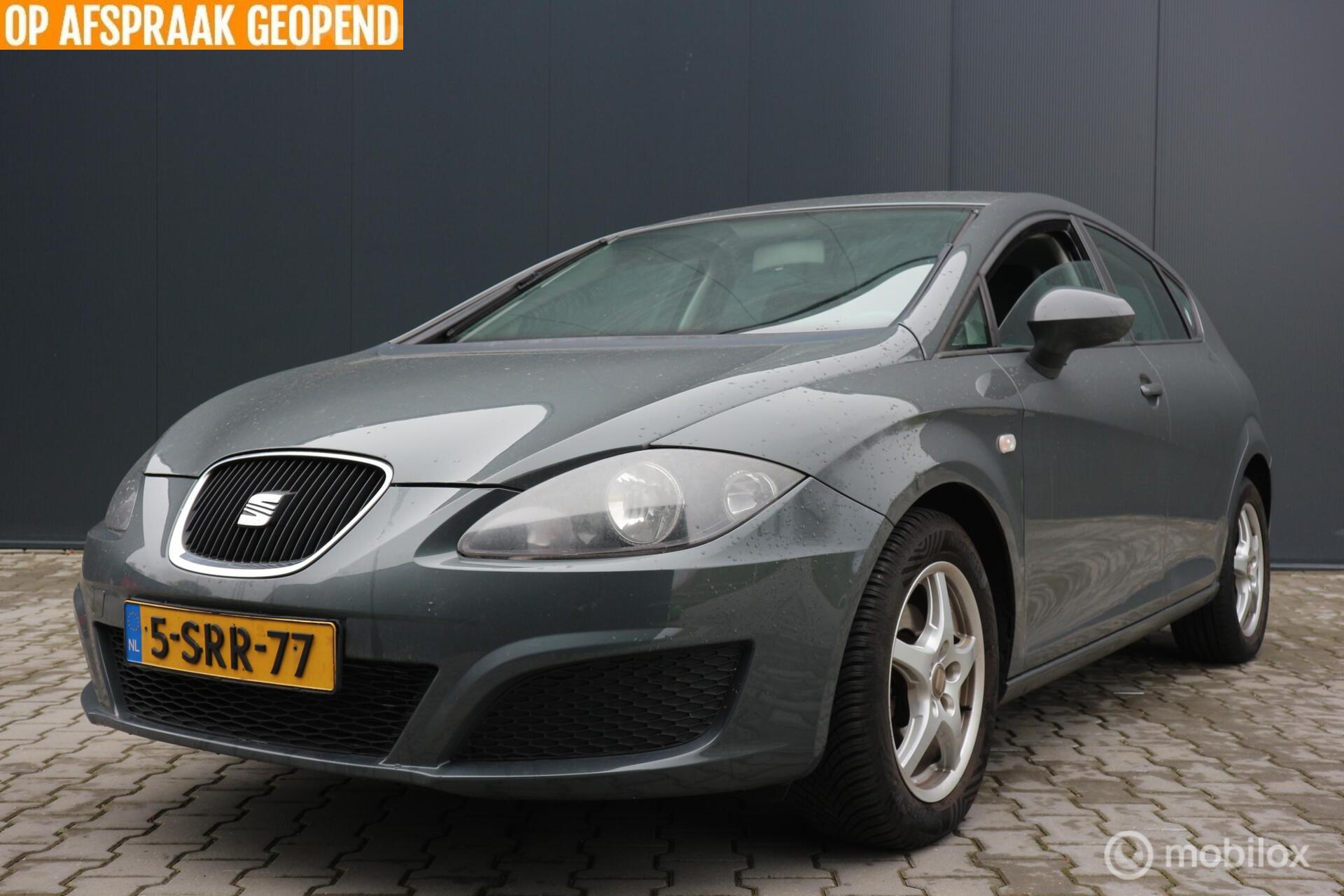 Seat Leon 1.4 Benzine AIRCO/SPORTVELGEN/BJ-2011/FACELIFT 2011 - voorkant
