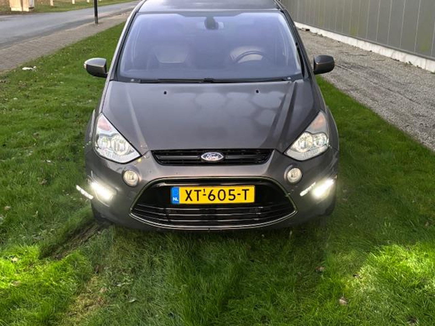 Foto van Ford S-max