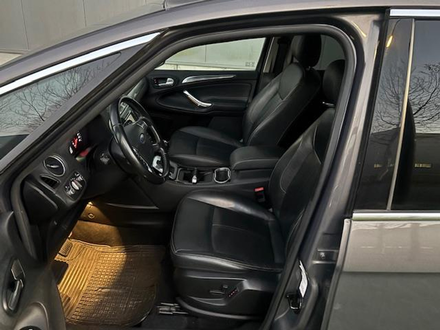 Foto van Ford S-max