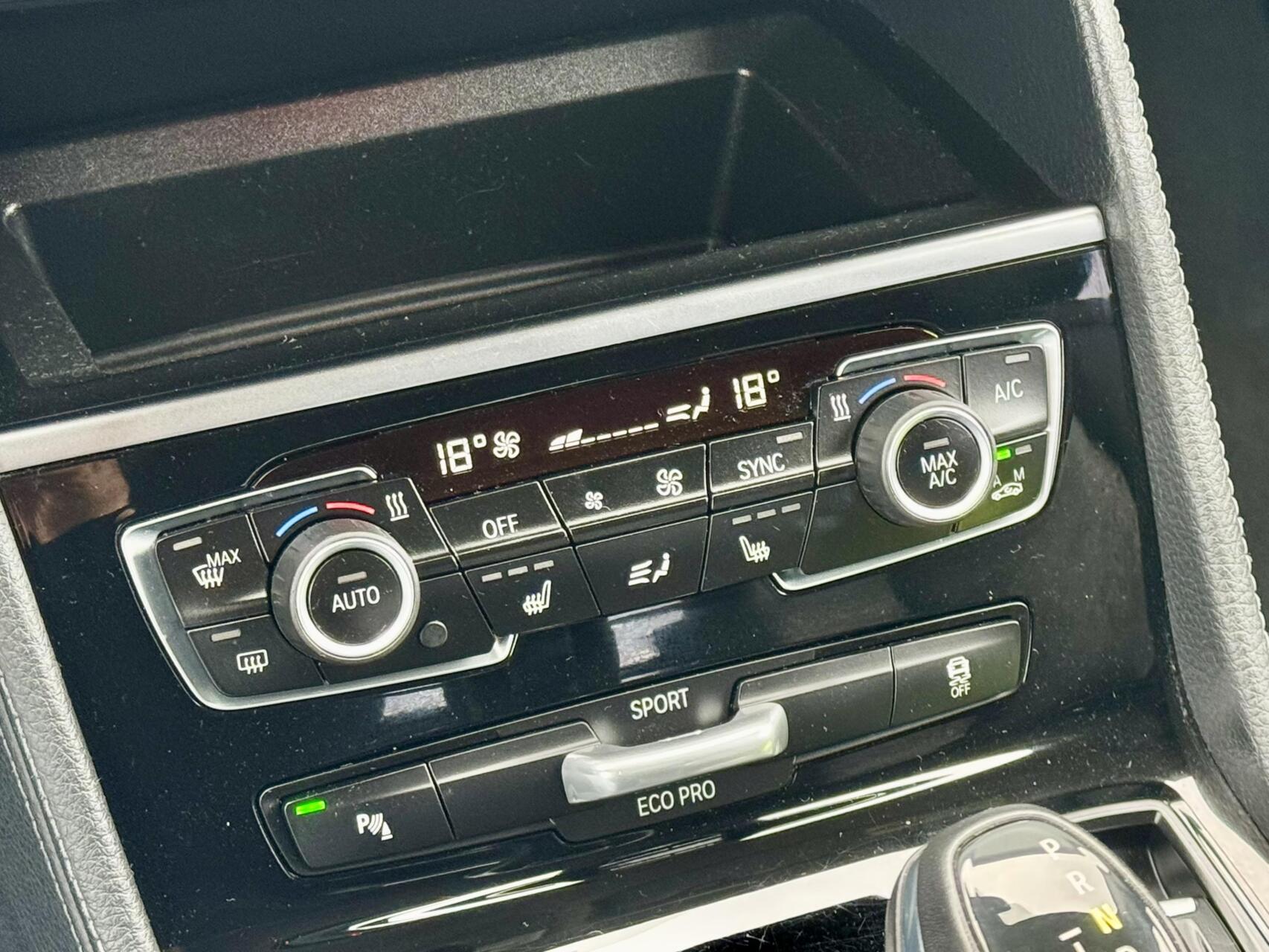 Foto van BMW 220i Active Tourer