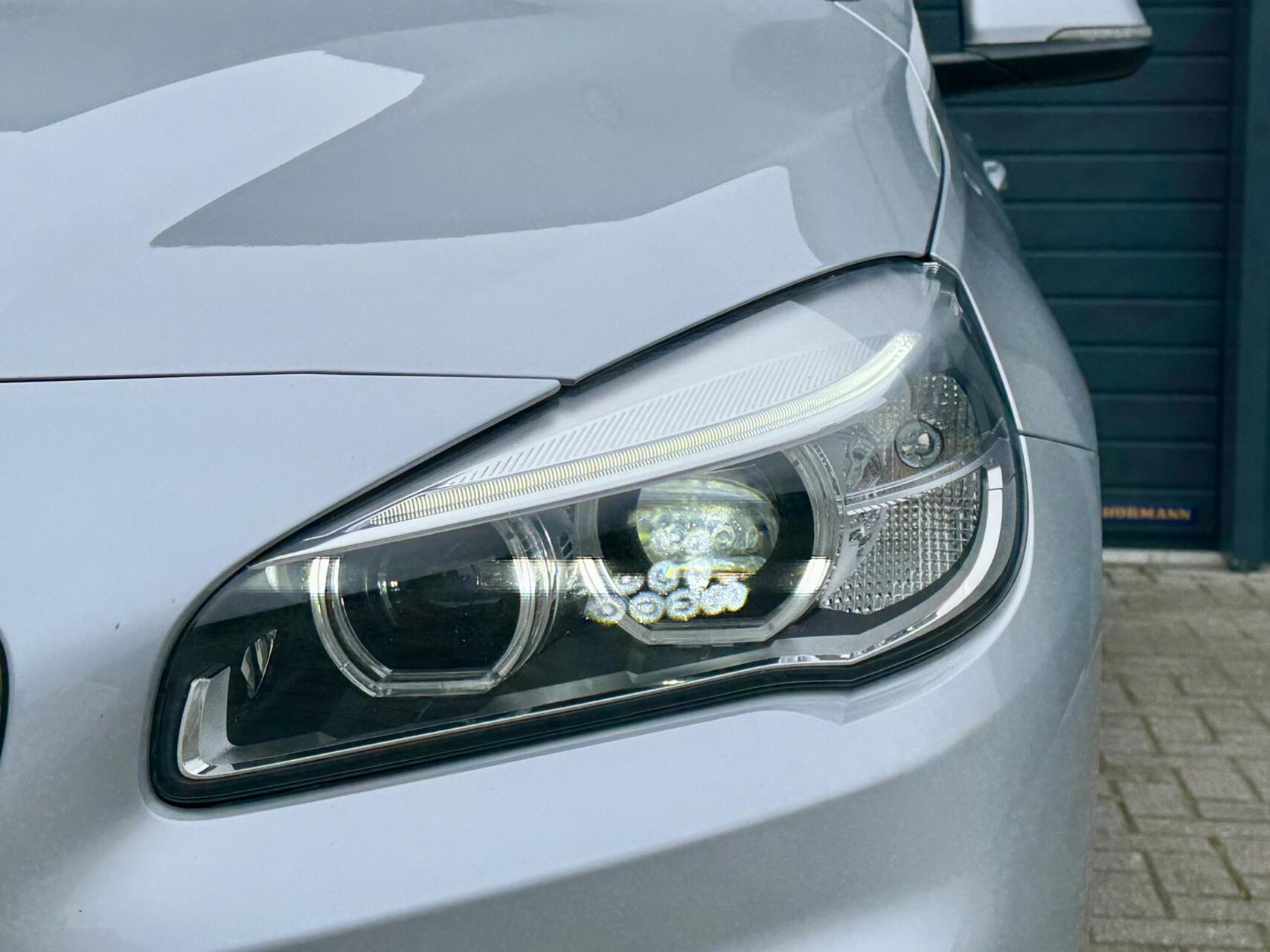 Foto van BMW 220i Active Tourer