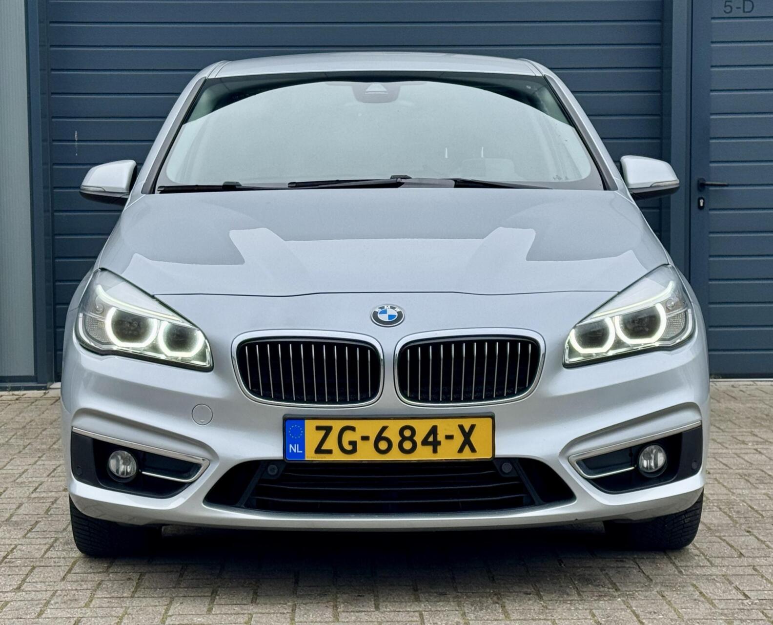 Foto van BMW 220i Active Tourer