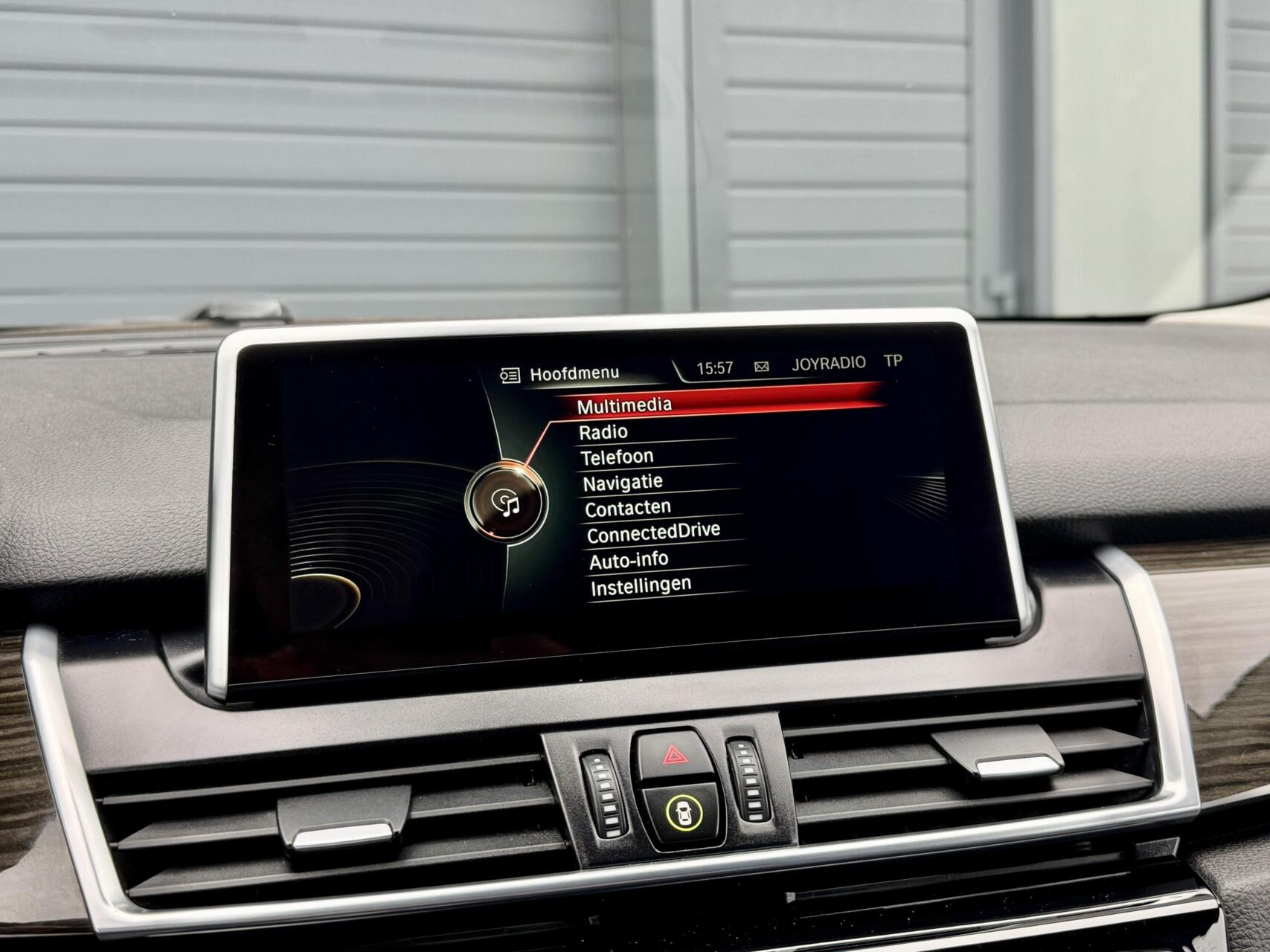 Foto van BMW 220i Active Tourer