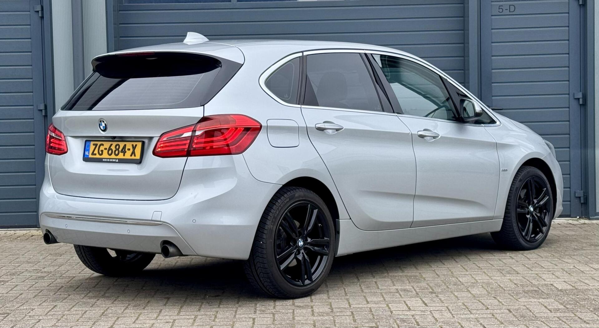 Foto van BMW 220i Active Tourer