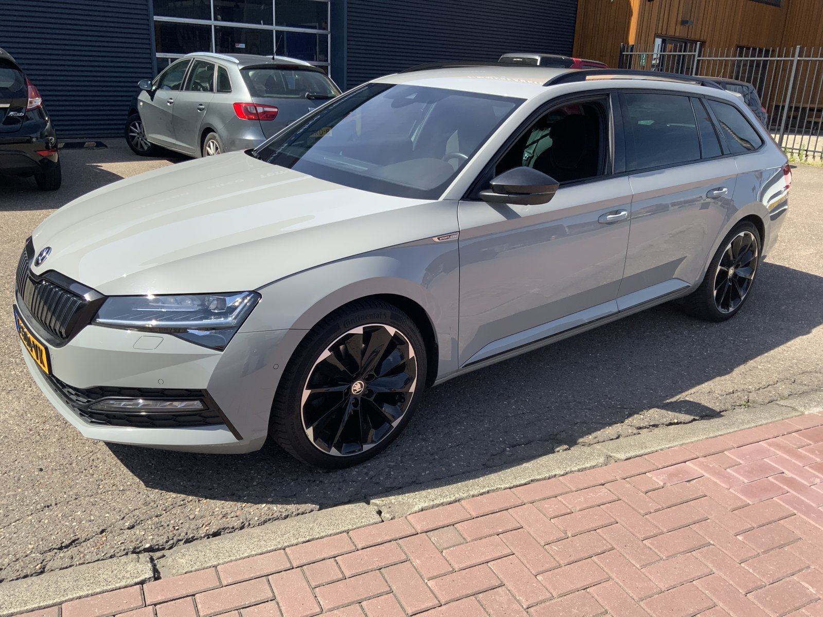 Skoda Superb Combi 1.4 TSI iV Sp. Bns 2020 - voorkant