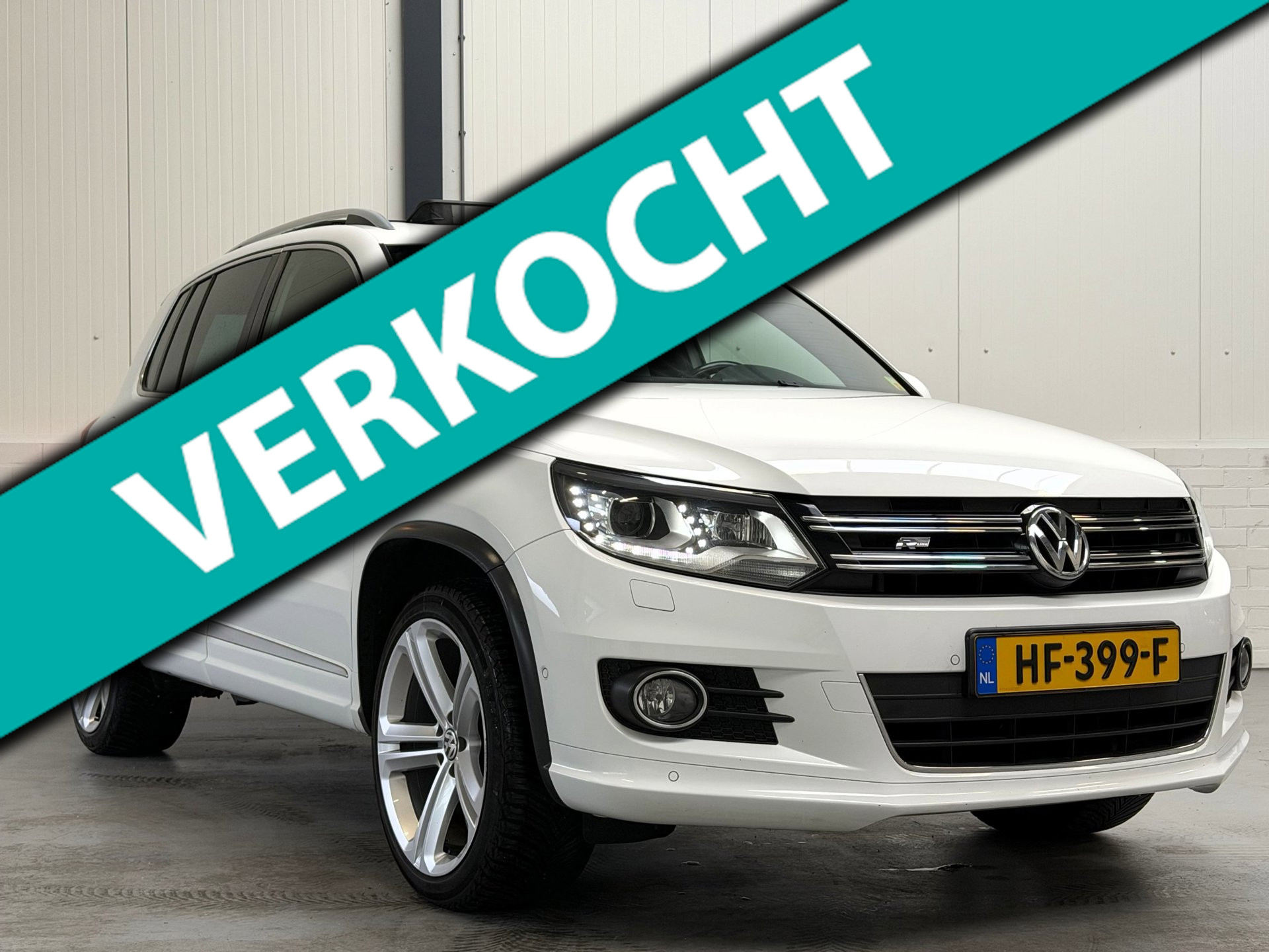 Volkswagen Tiguan 1.4 TSI R-Line Edition|Pano|Trekhaak|Org NL|Dealer O.H. 2015 - voorkant