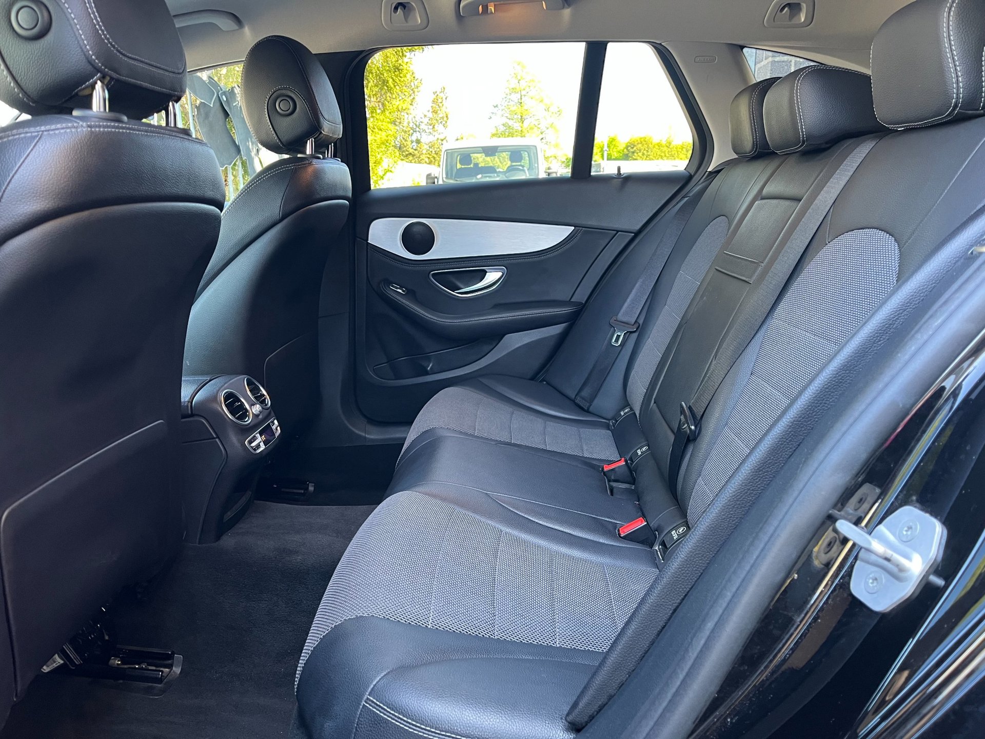 Foto van Mercedes-Benz C 350 E