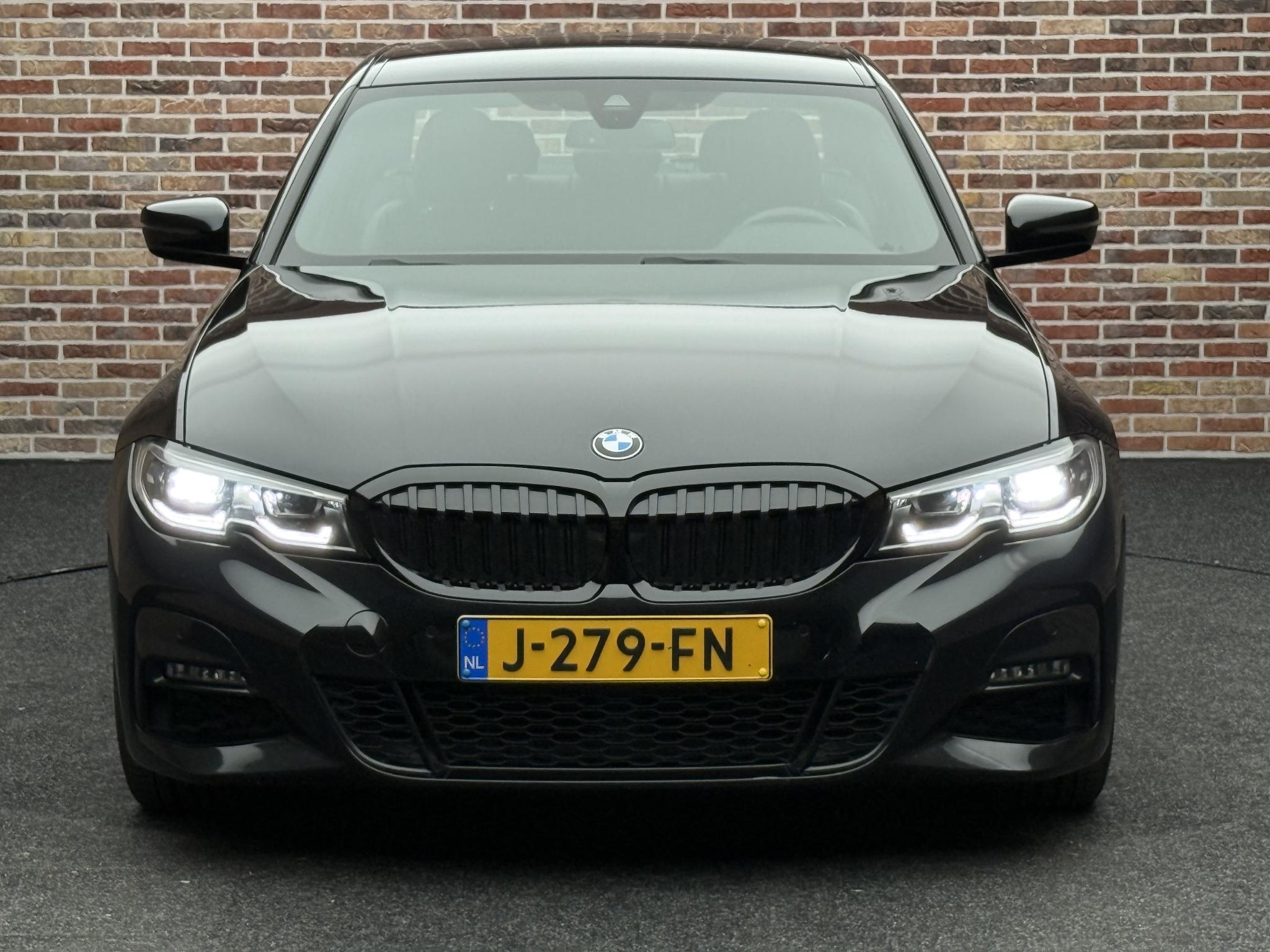 Foto van BMW 320i
