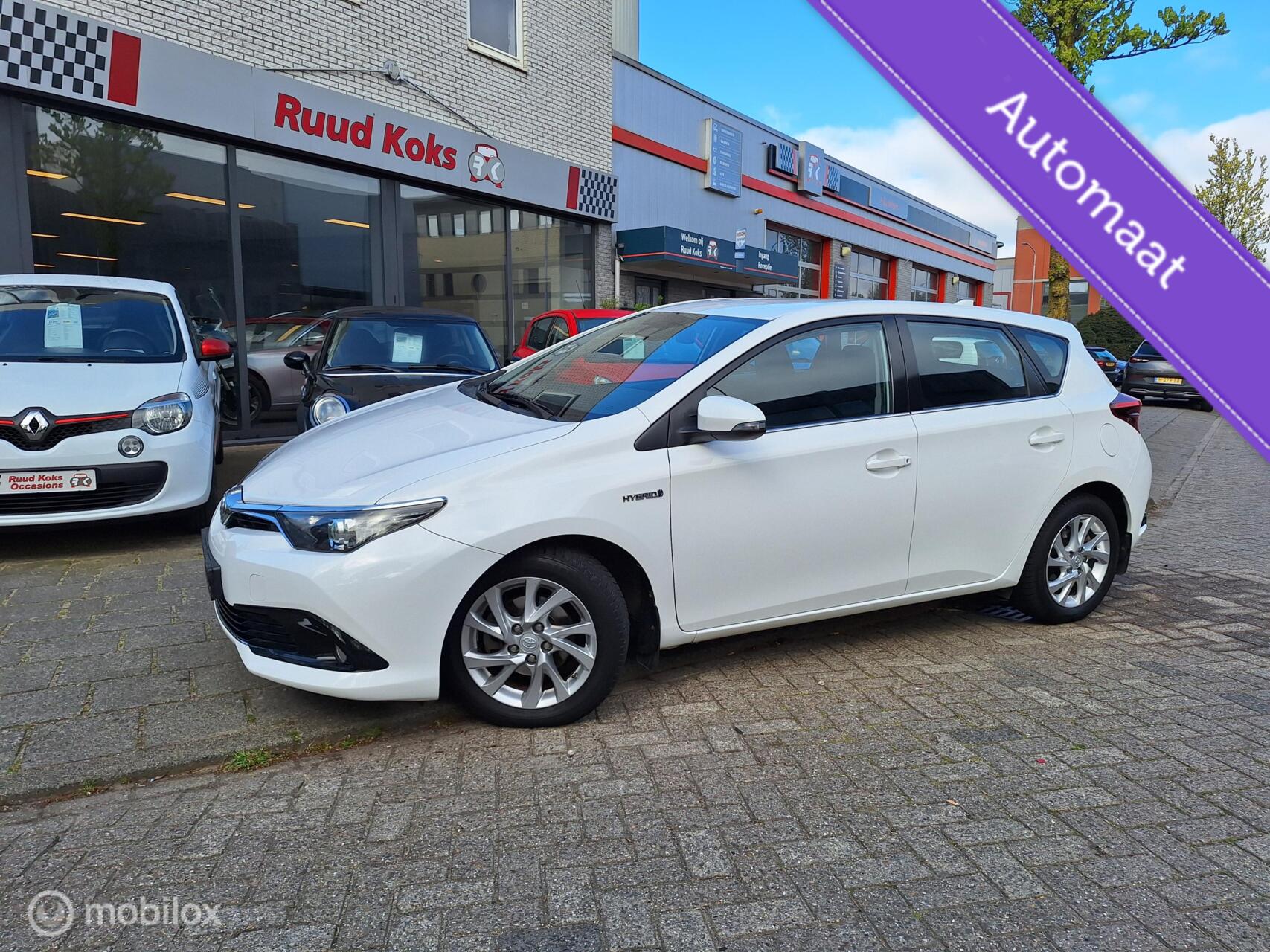 Toyota Toyota Auris 1.8 HYBRID DYNAMIC GO 2018 - voorkant