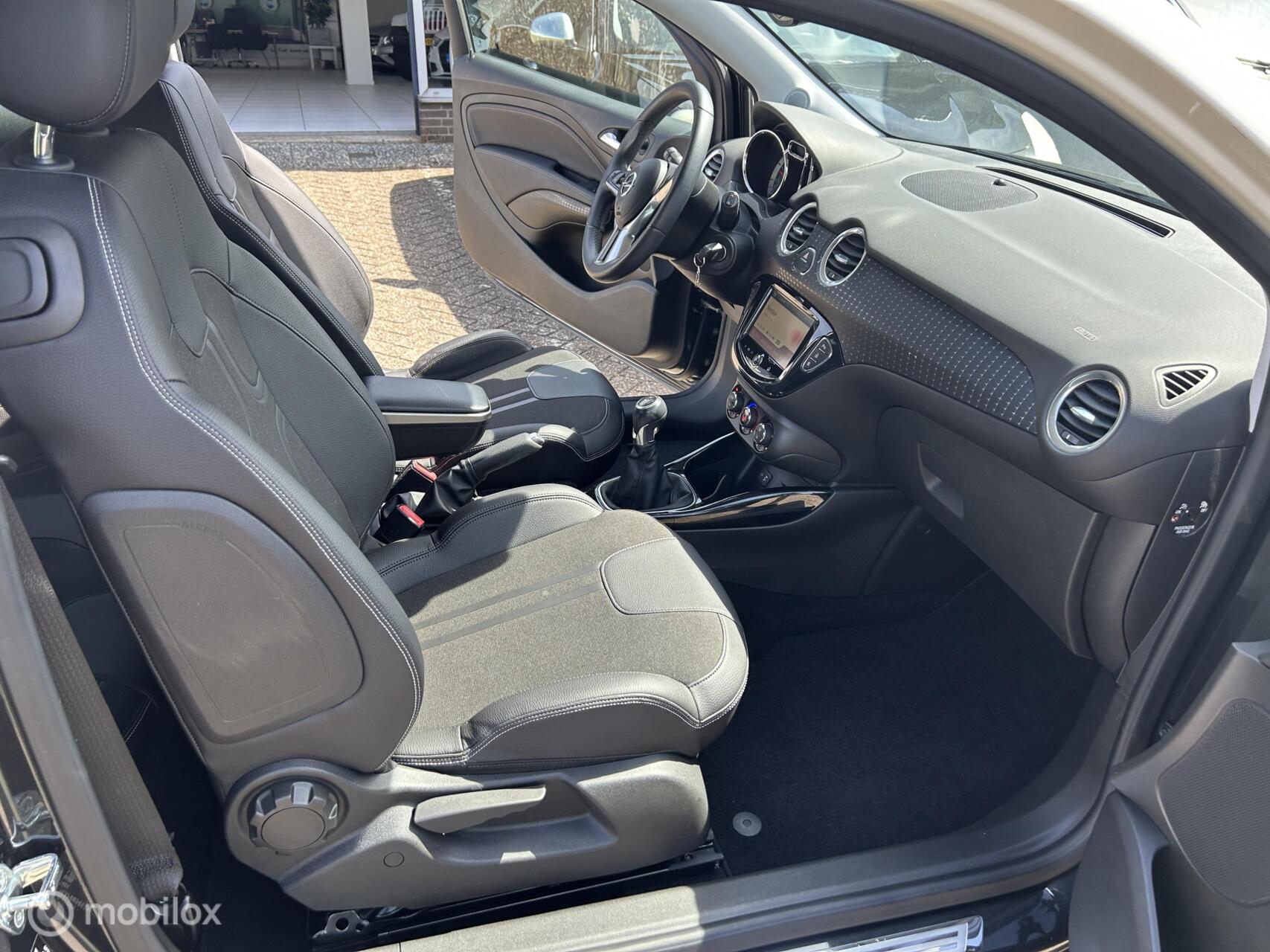 Foto van Opel Adam