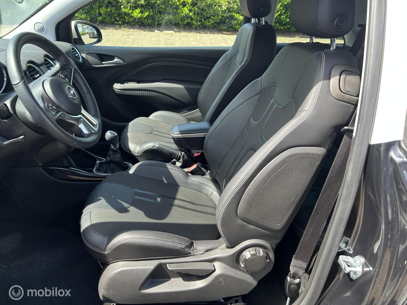 Foto van Opel Adam