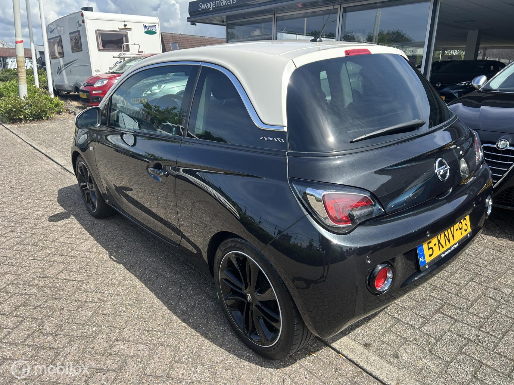 Foto van Opel Adam