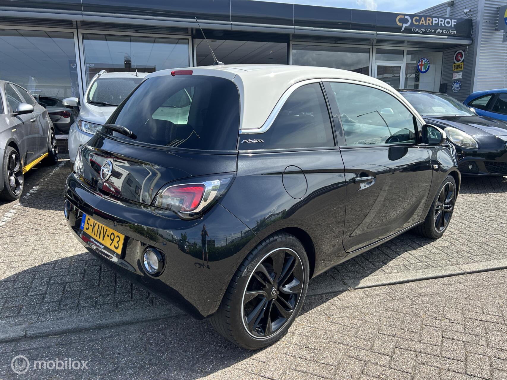 Foto van Opel Adam