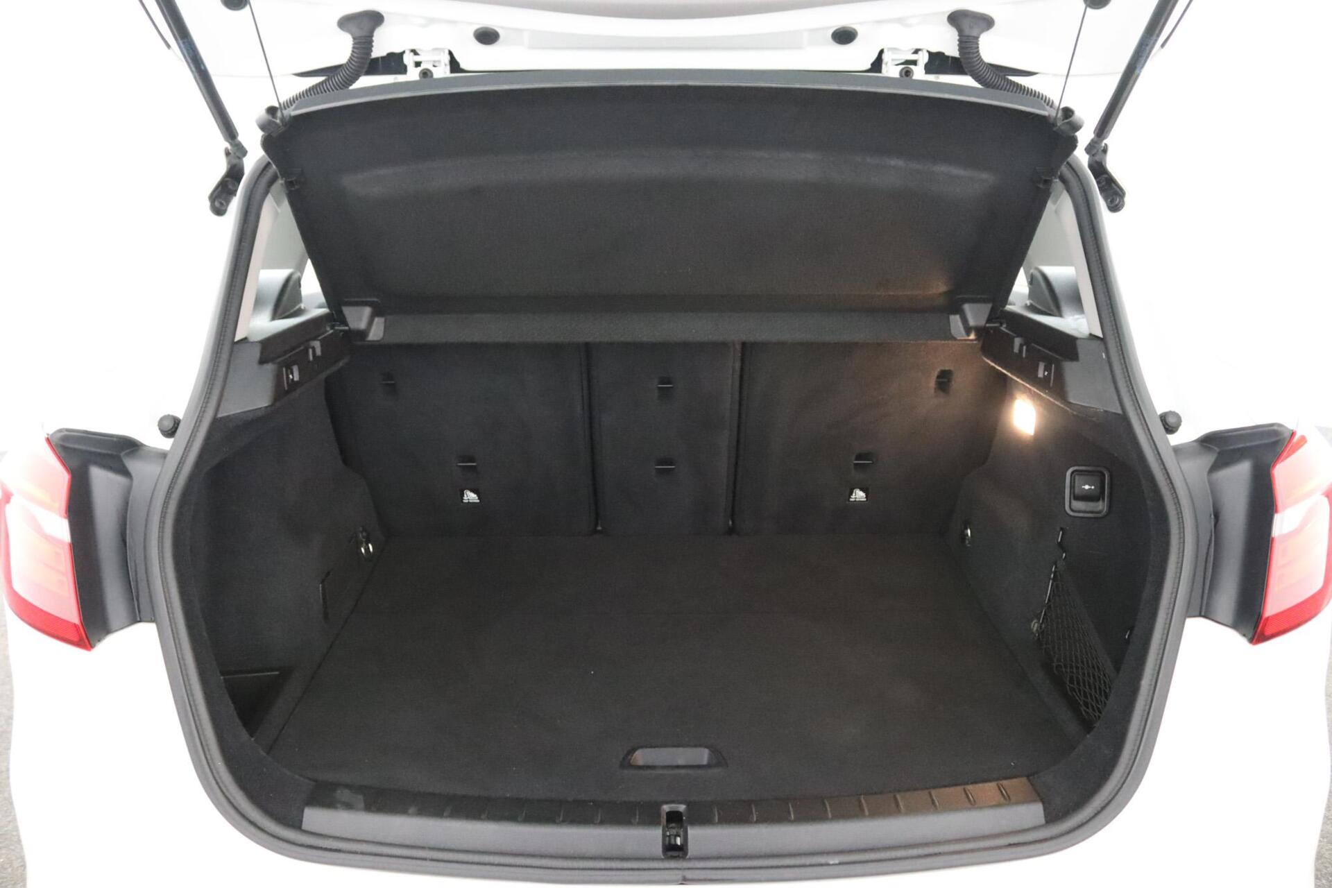 Foto van BMW 218i Active Tourer