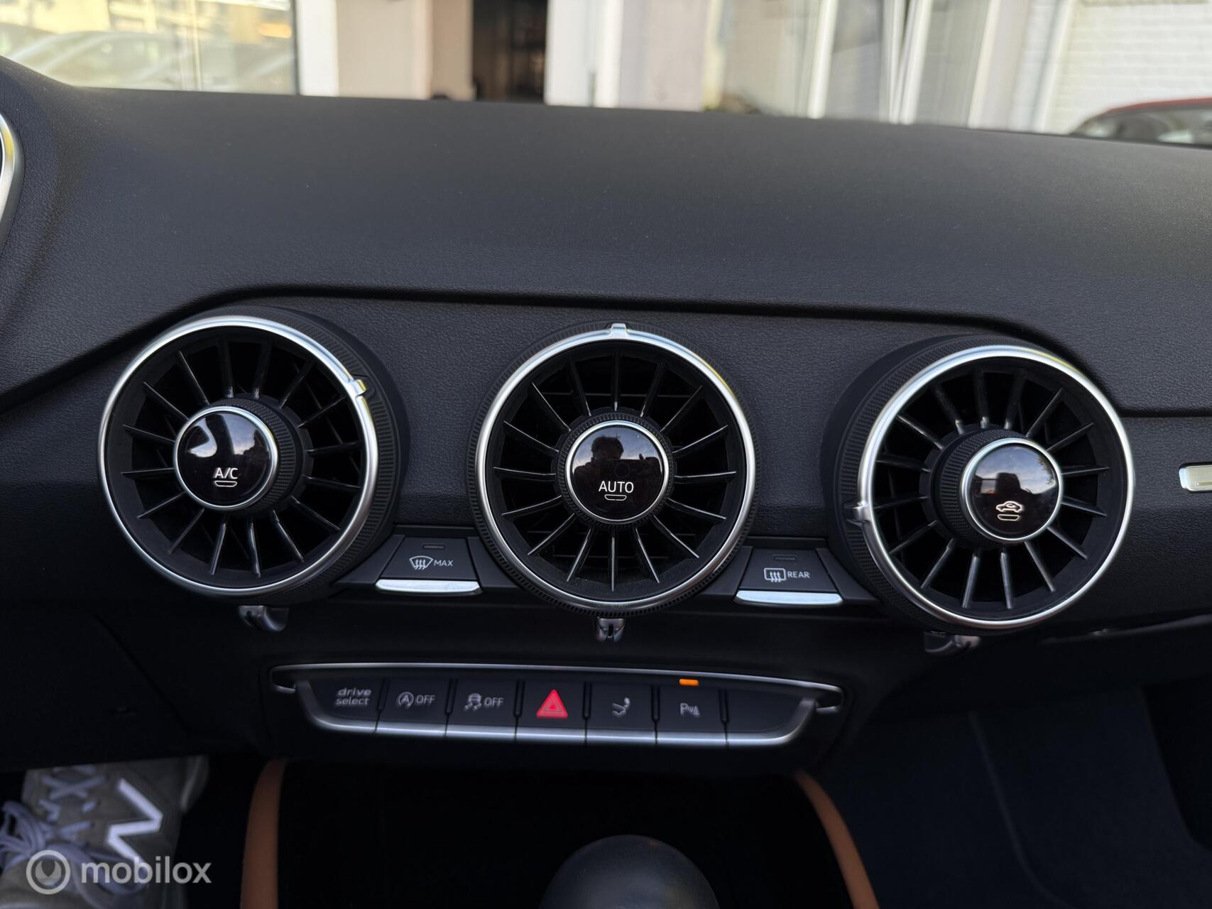 Foto van Audi TT Roadster