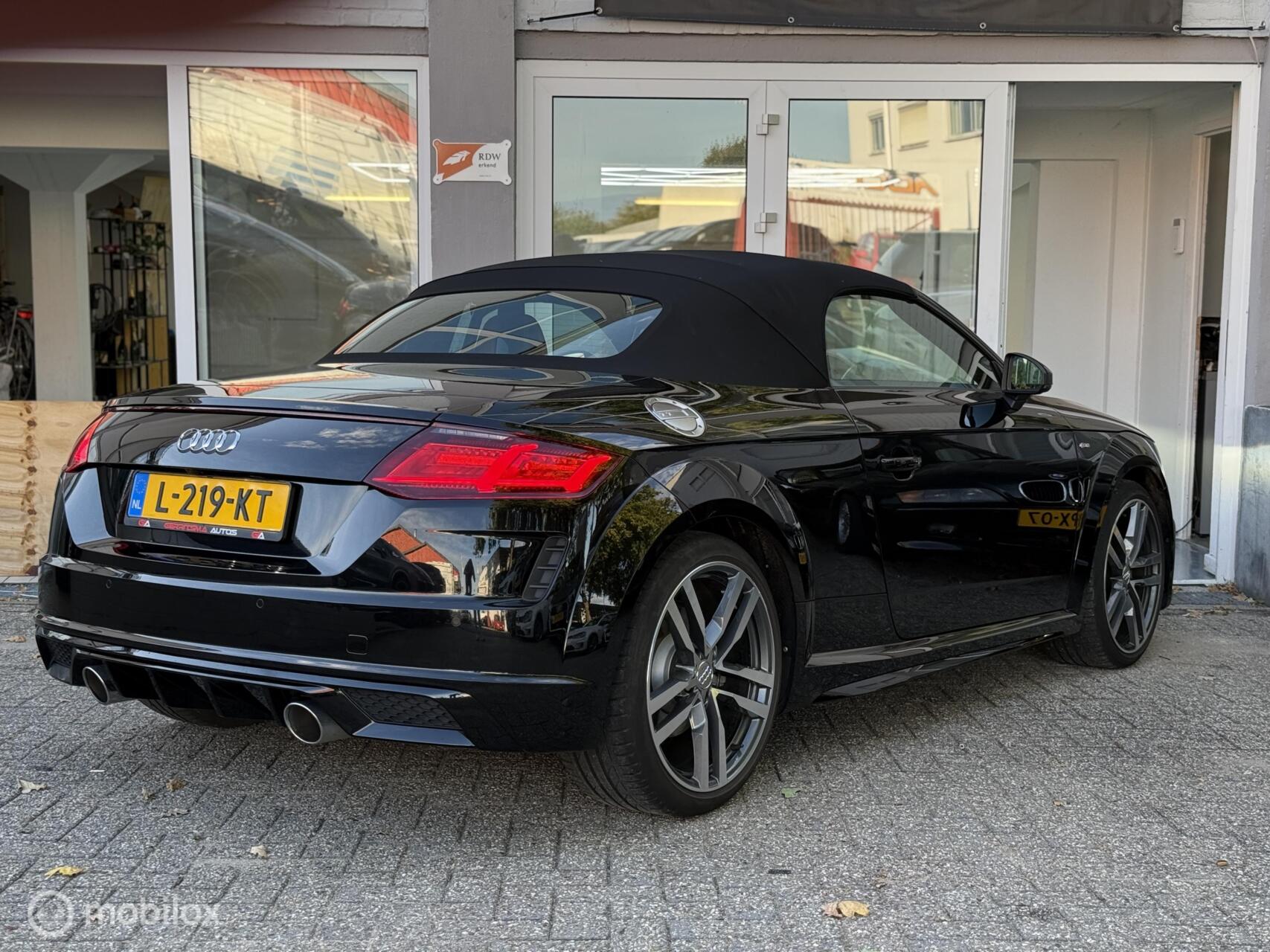 Foto van Audi TT Roadster
