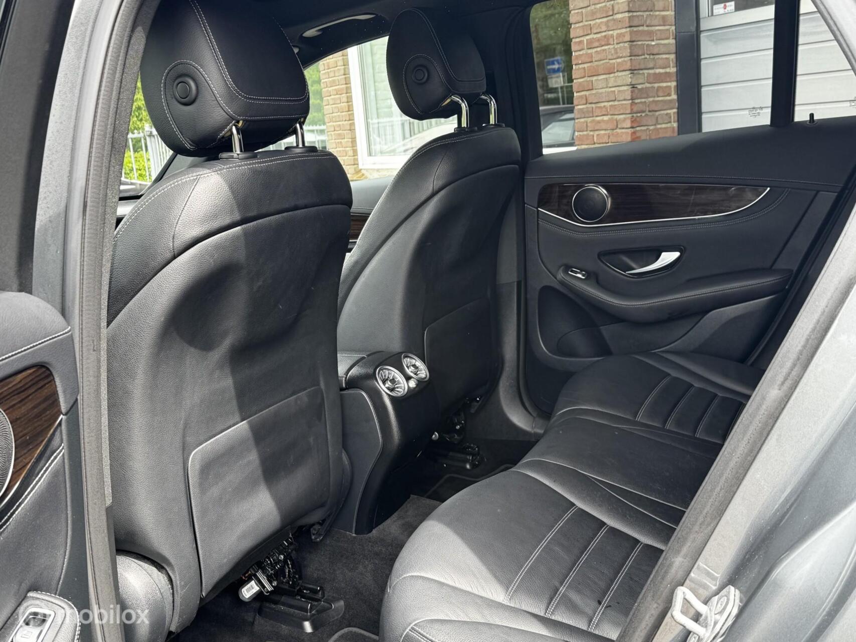 Foto van Mercedes-Benz GLC 300 E 4Matic
