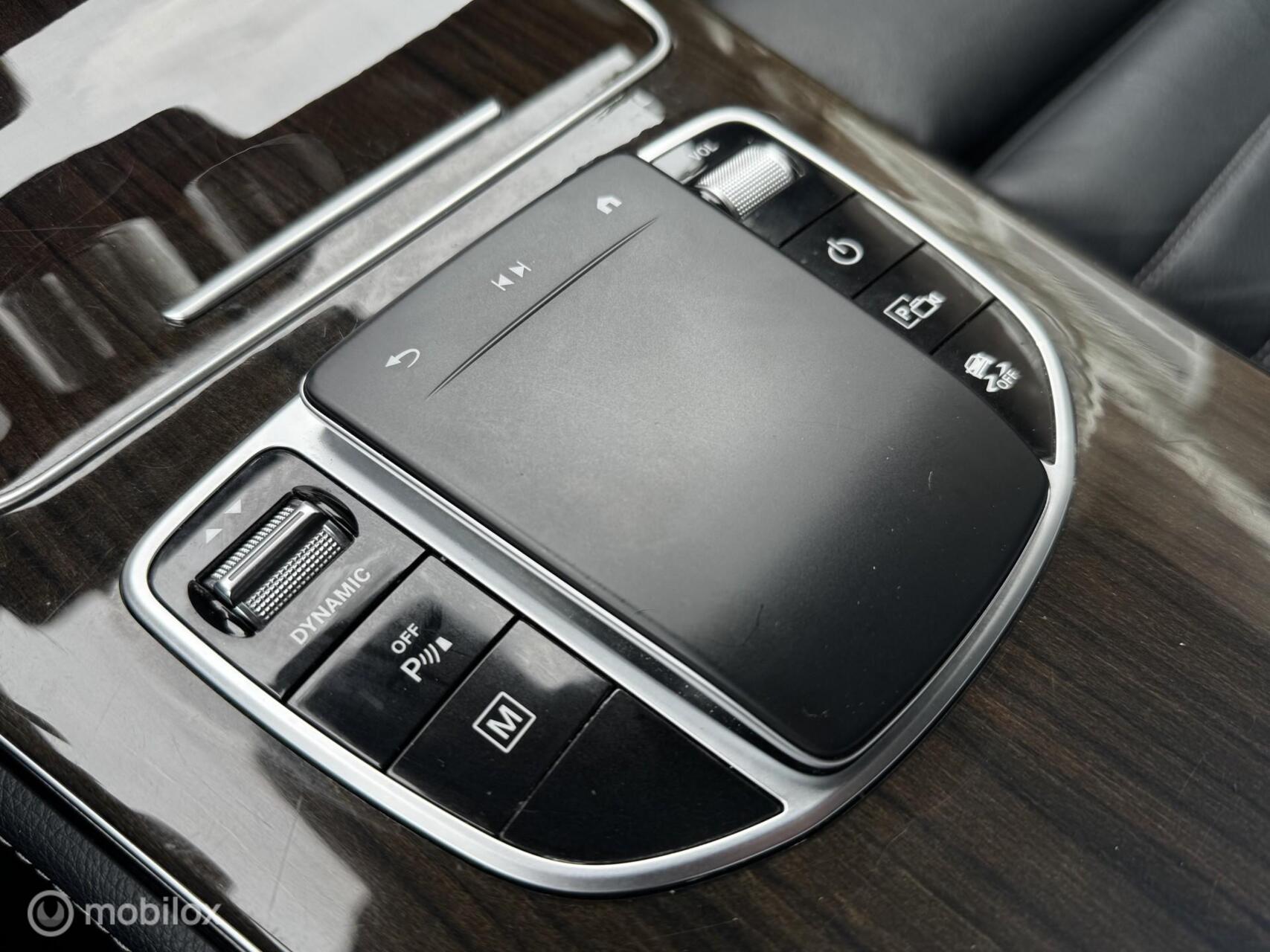 Foto van Mercedes-Benz GLC 300 E 4Matic