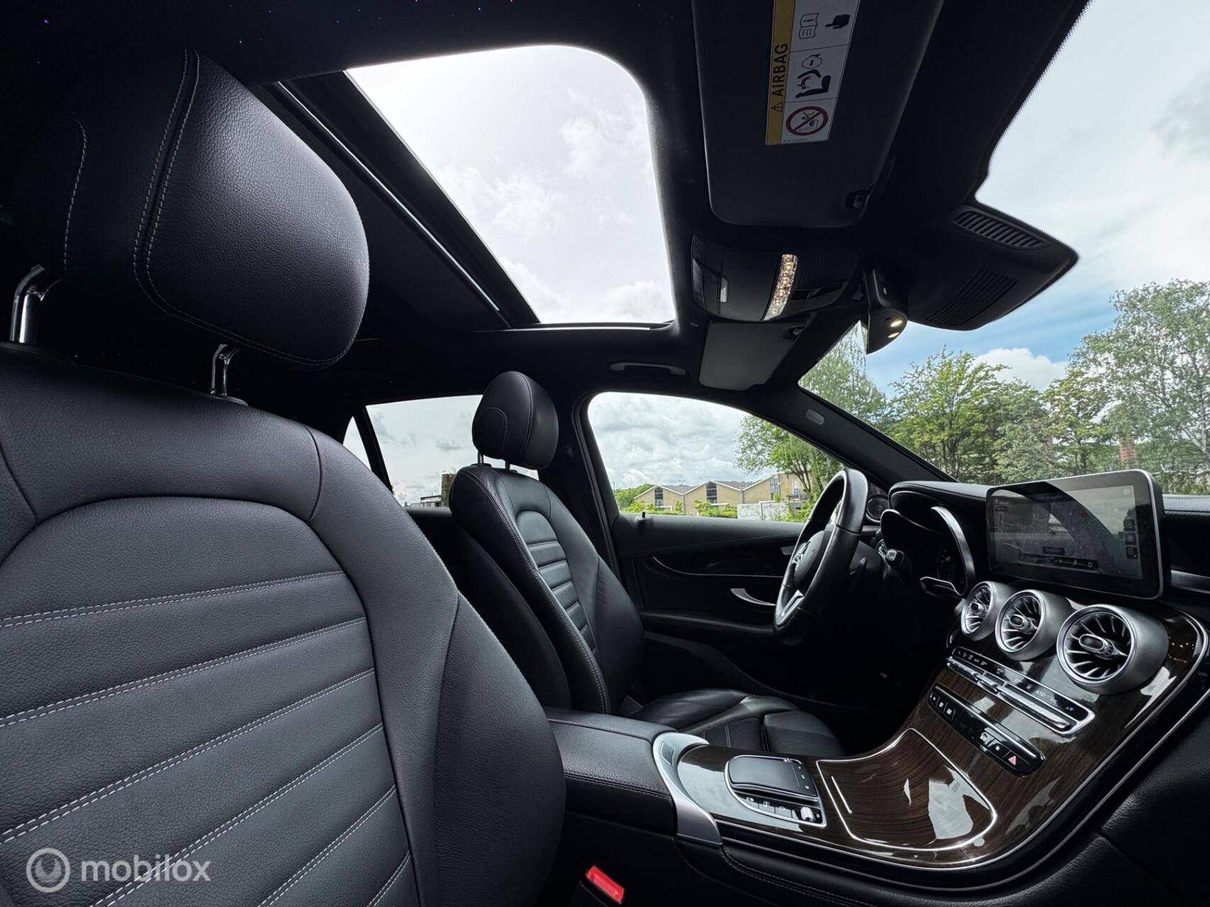 Foto van Mercedes-Benz GLC 300 E 4Matic