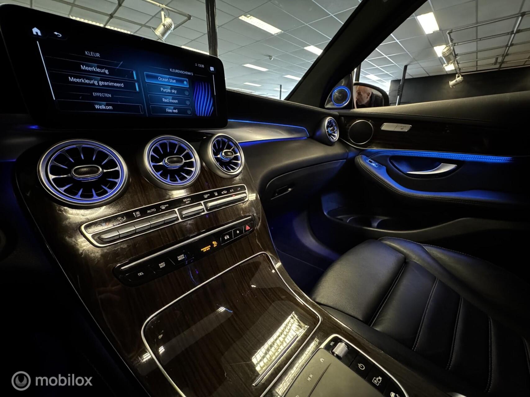 Foto van Mercedes-Benz GLC 300 E 4Matic