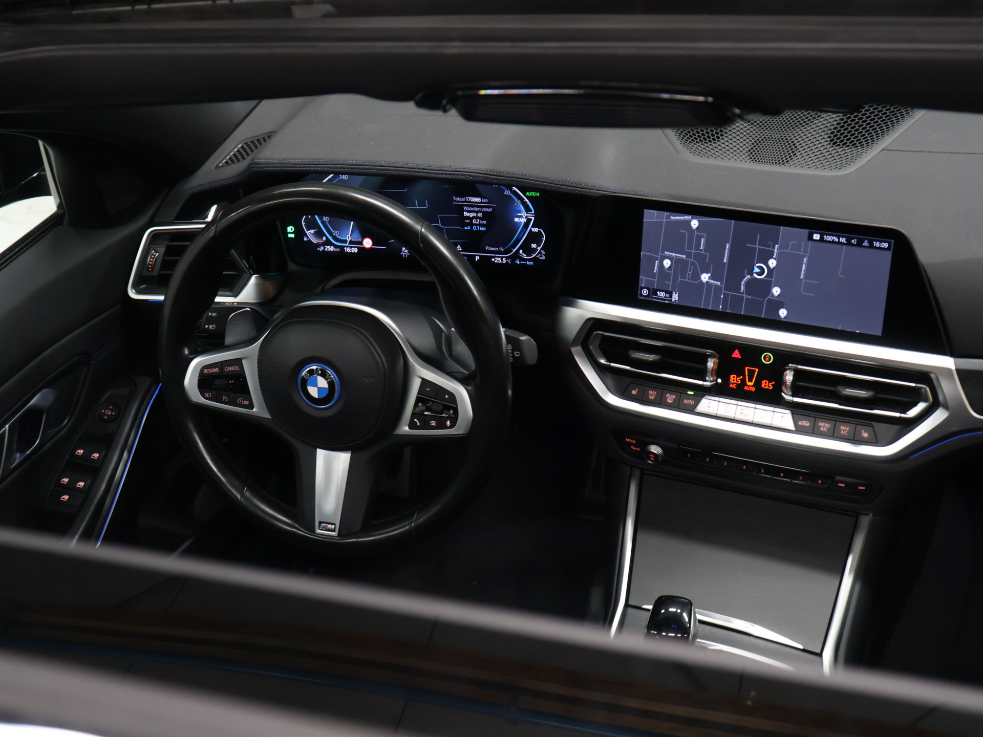 Foto van BMW 330e xDrive