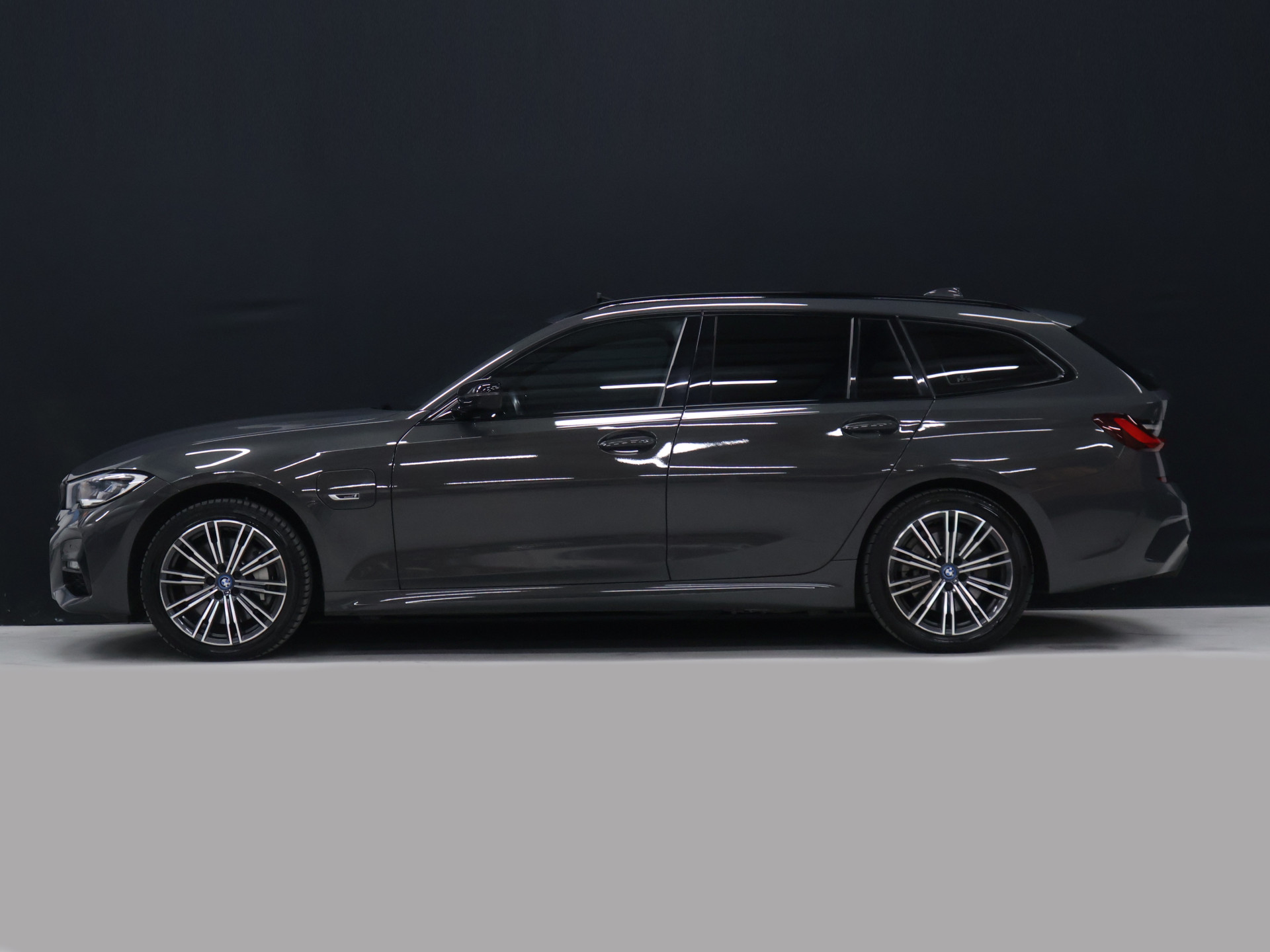 Foto van BMW 330e xDrive