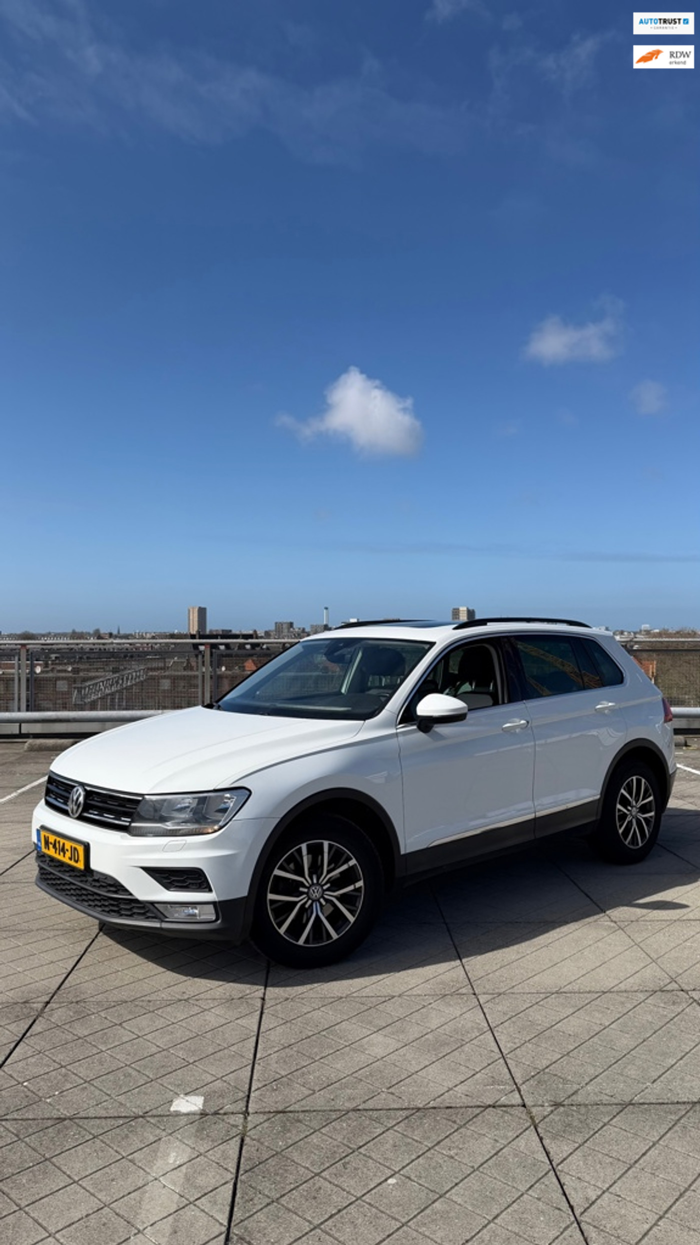 Volkswagen Tiguan 1.4 TSI Connected Series Pano/Elek. koffer/Wit 2016 - voorkant