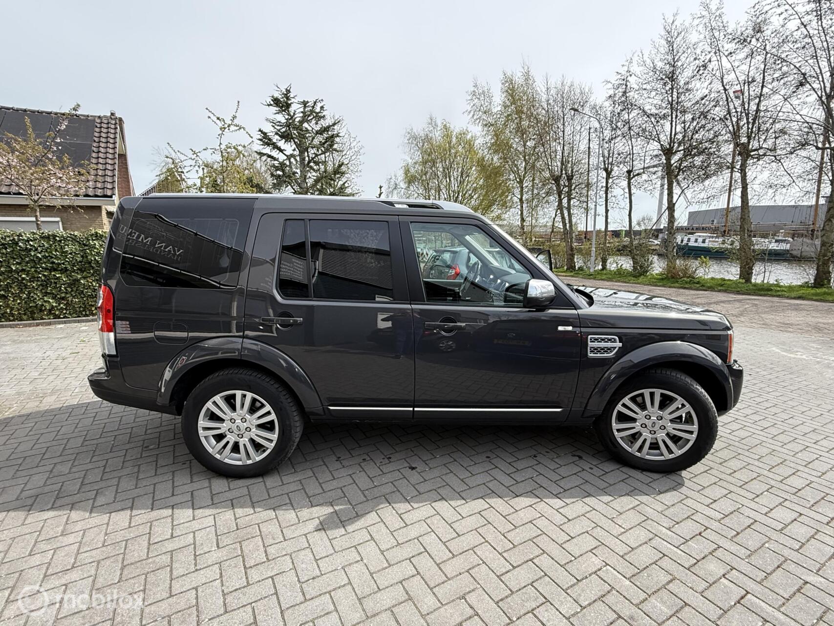 Foto van Land Rover Discovery 4