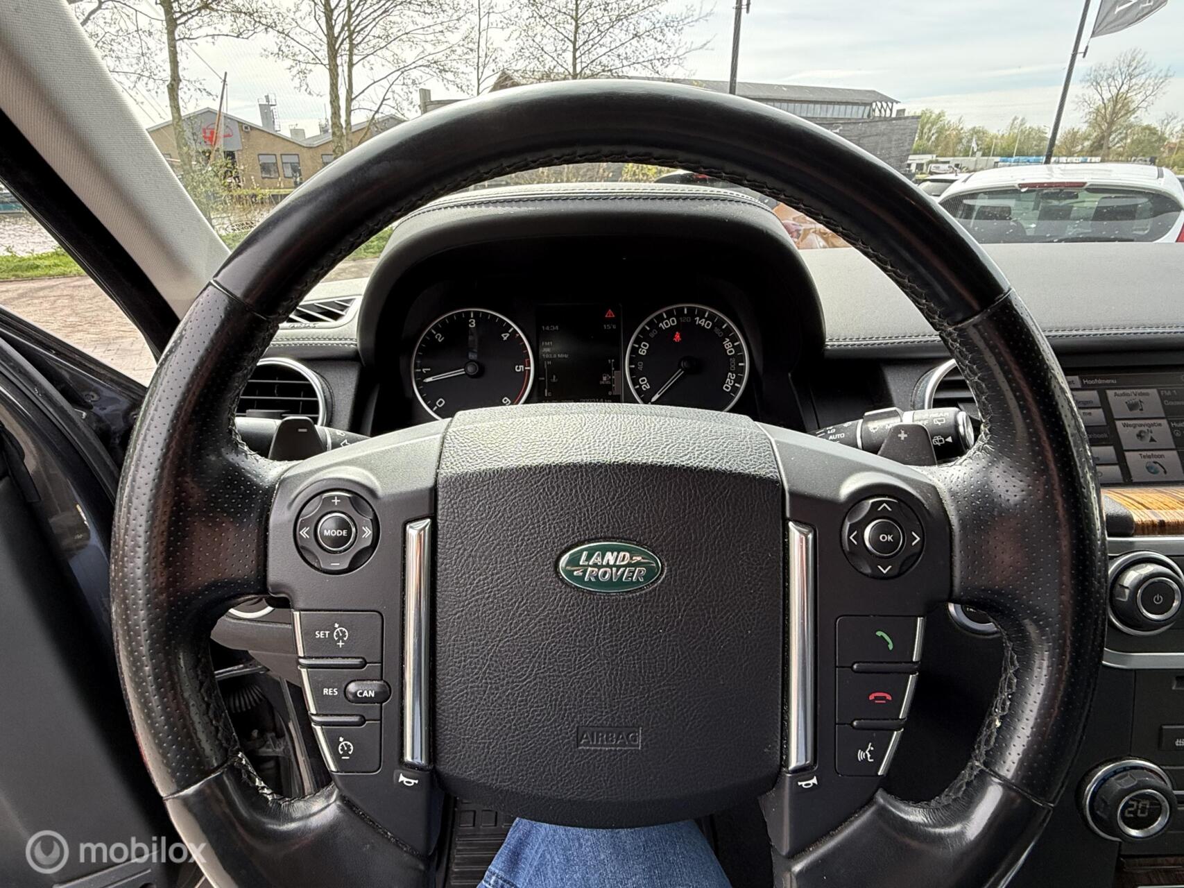 Foto van Land Rover Discovery 4