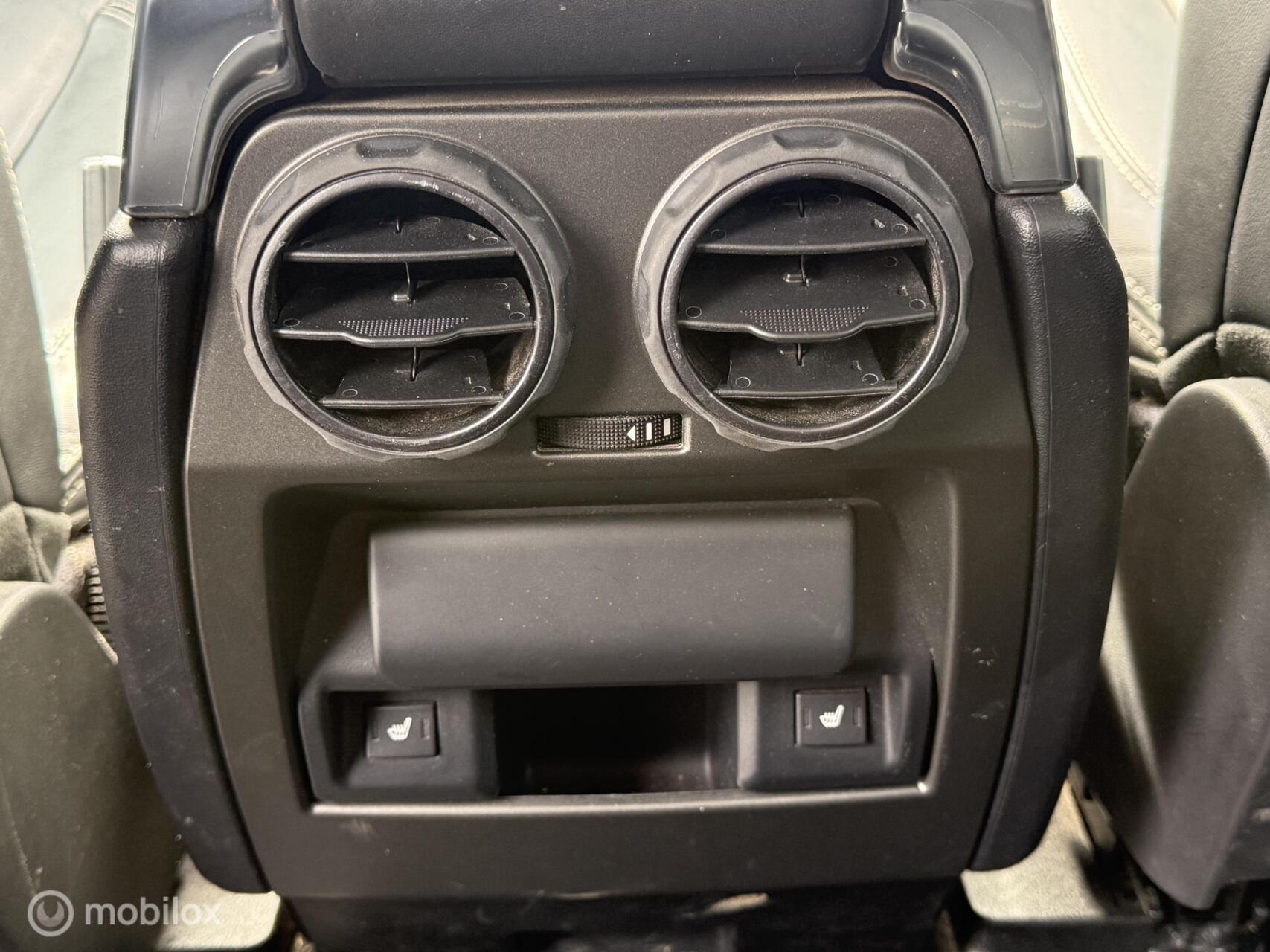 Foto van Land Rover Discovery 4