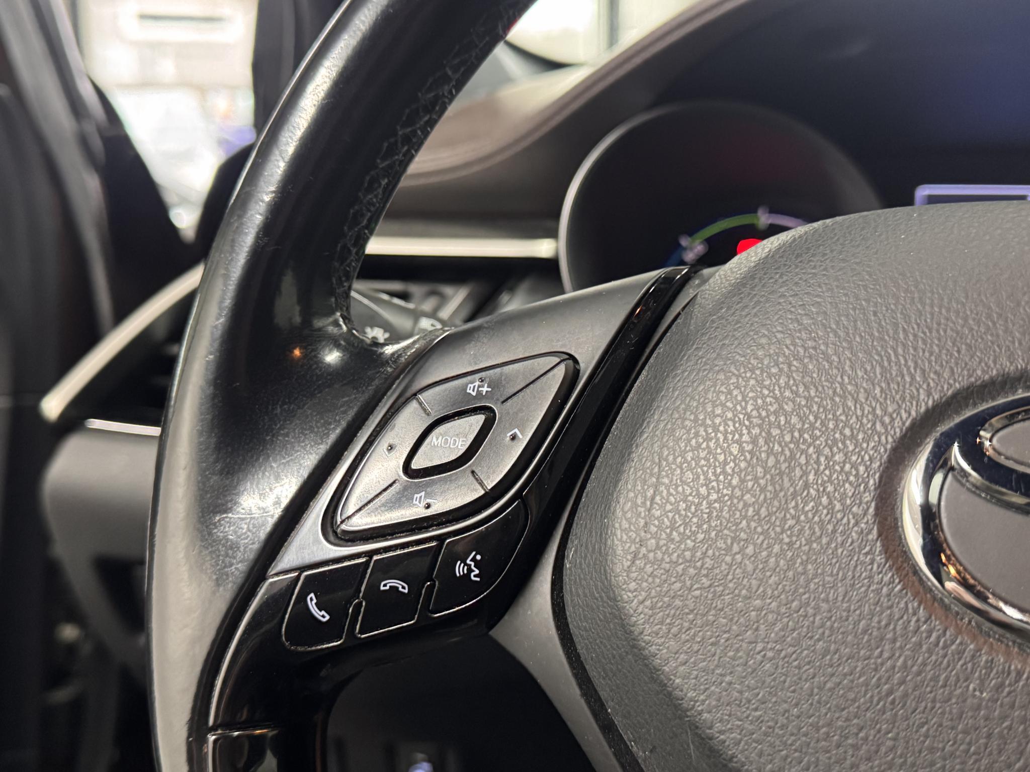 Foto van Toyota C-hr