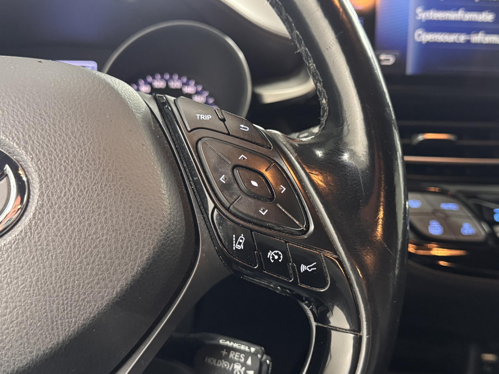 Foto van Toyota C-hr