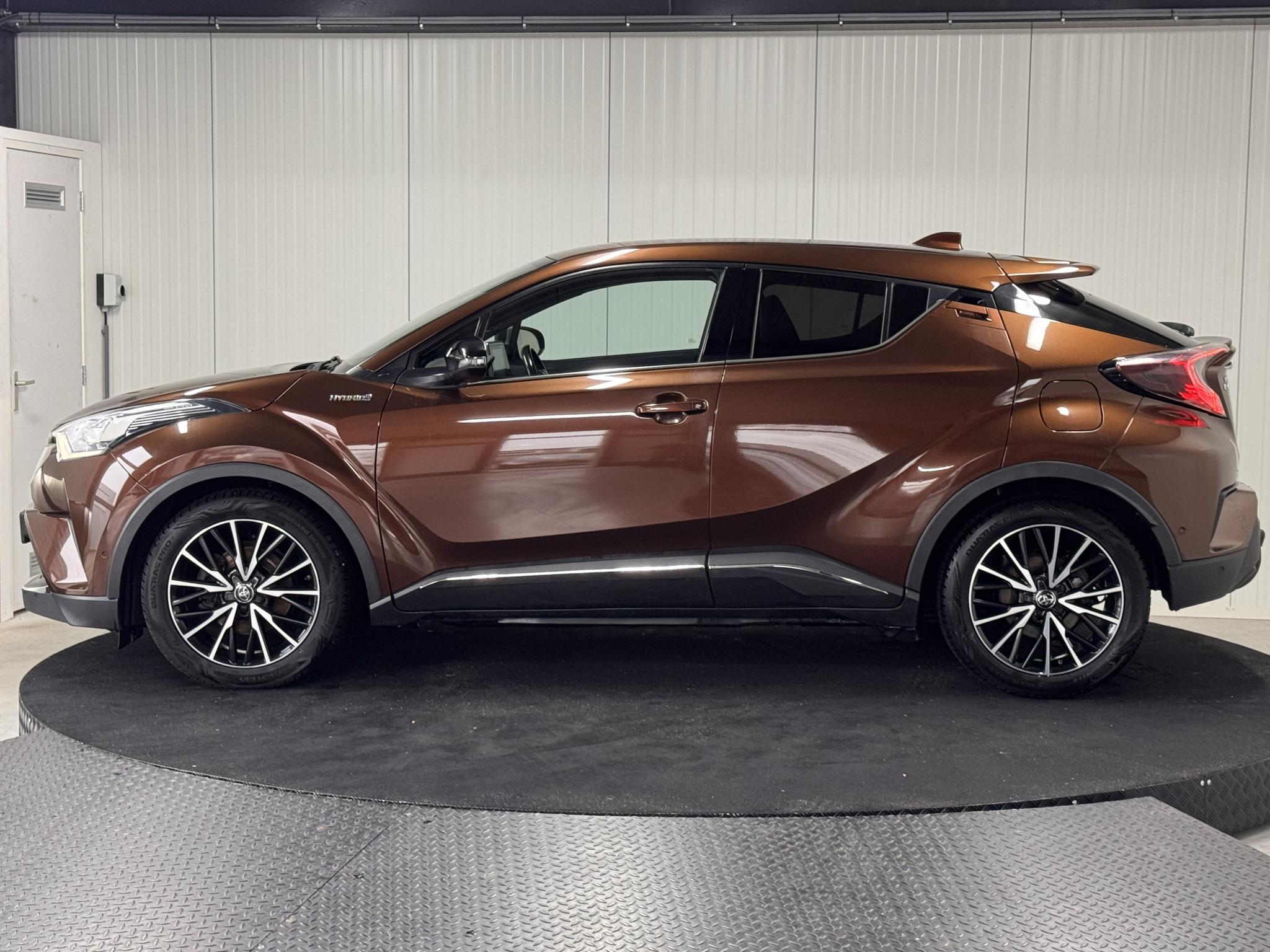 Foto van Toyota C-hr