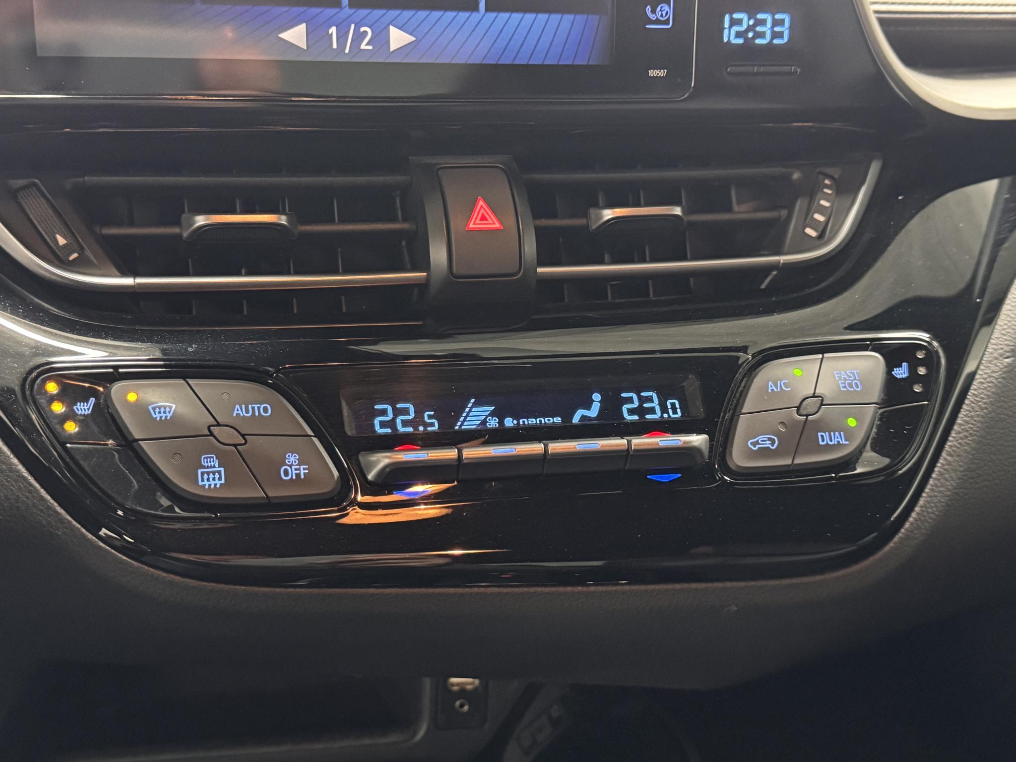 Foto van Toyota C-hr