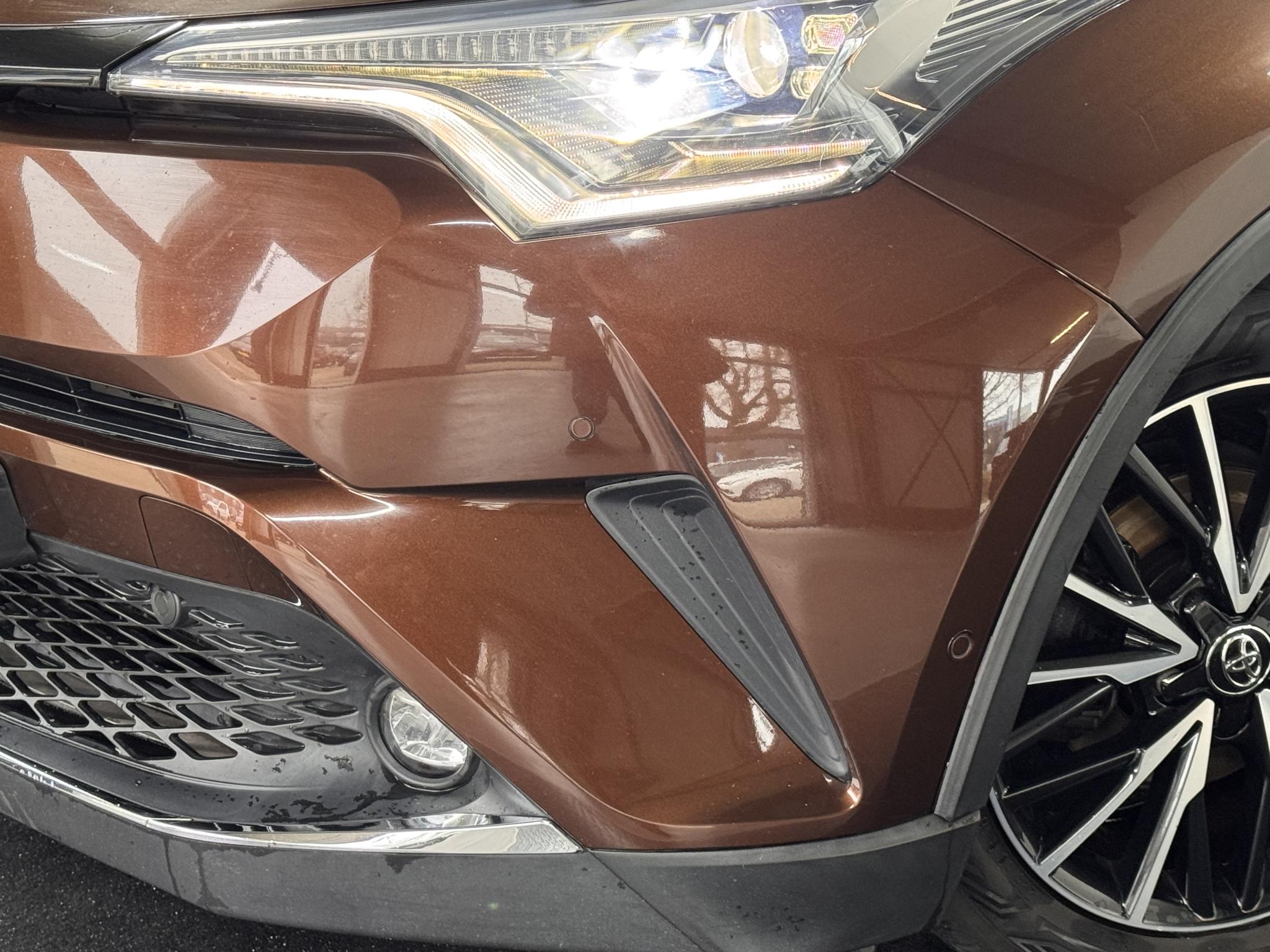 Foto van Toyota C-hr