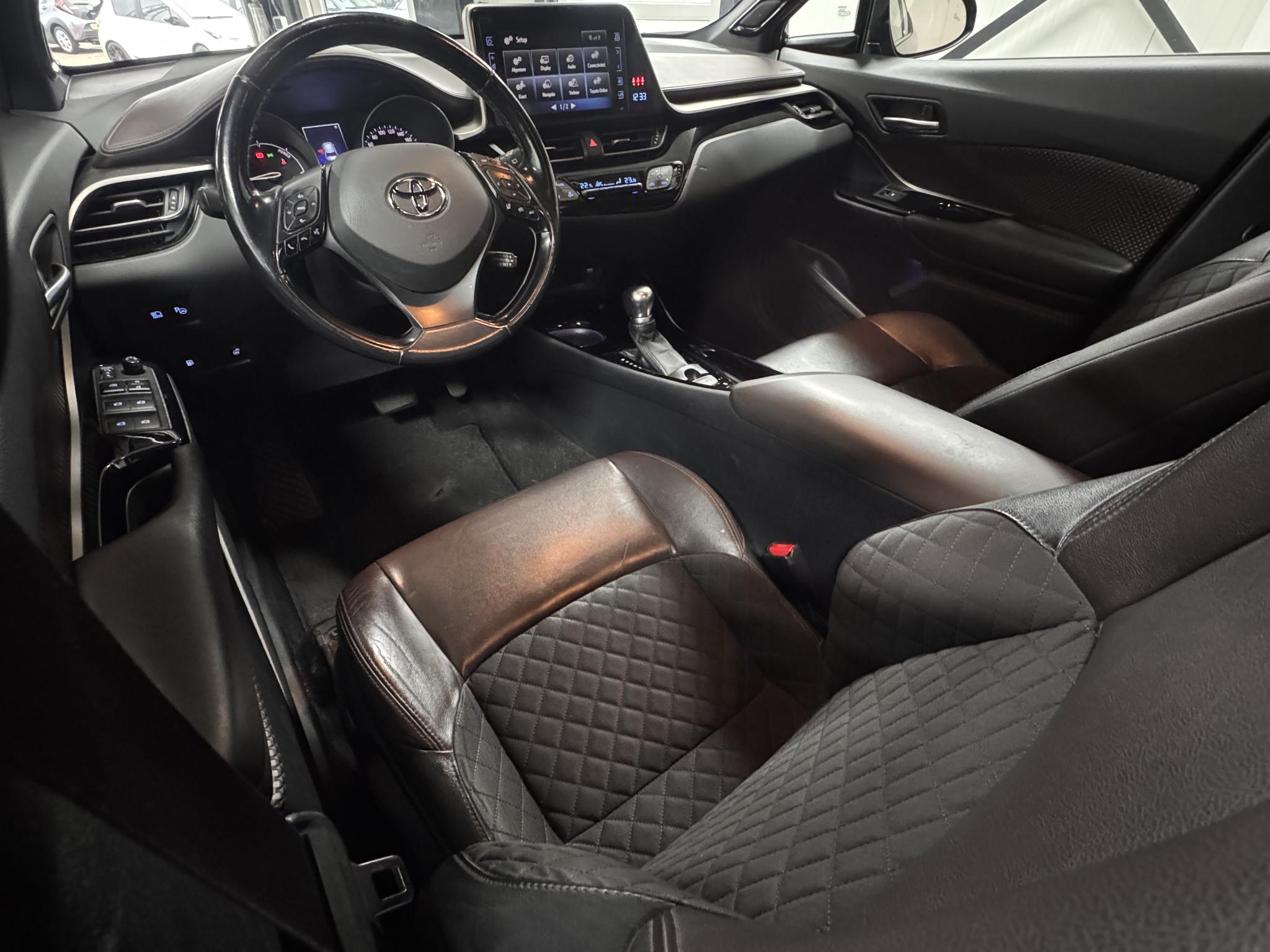 Foto van Toyota C-hr
