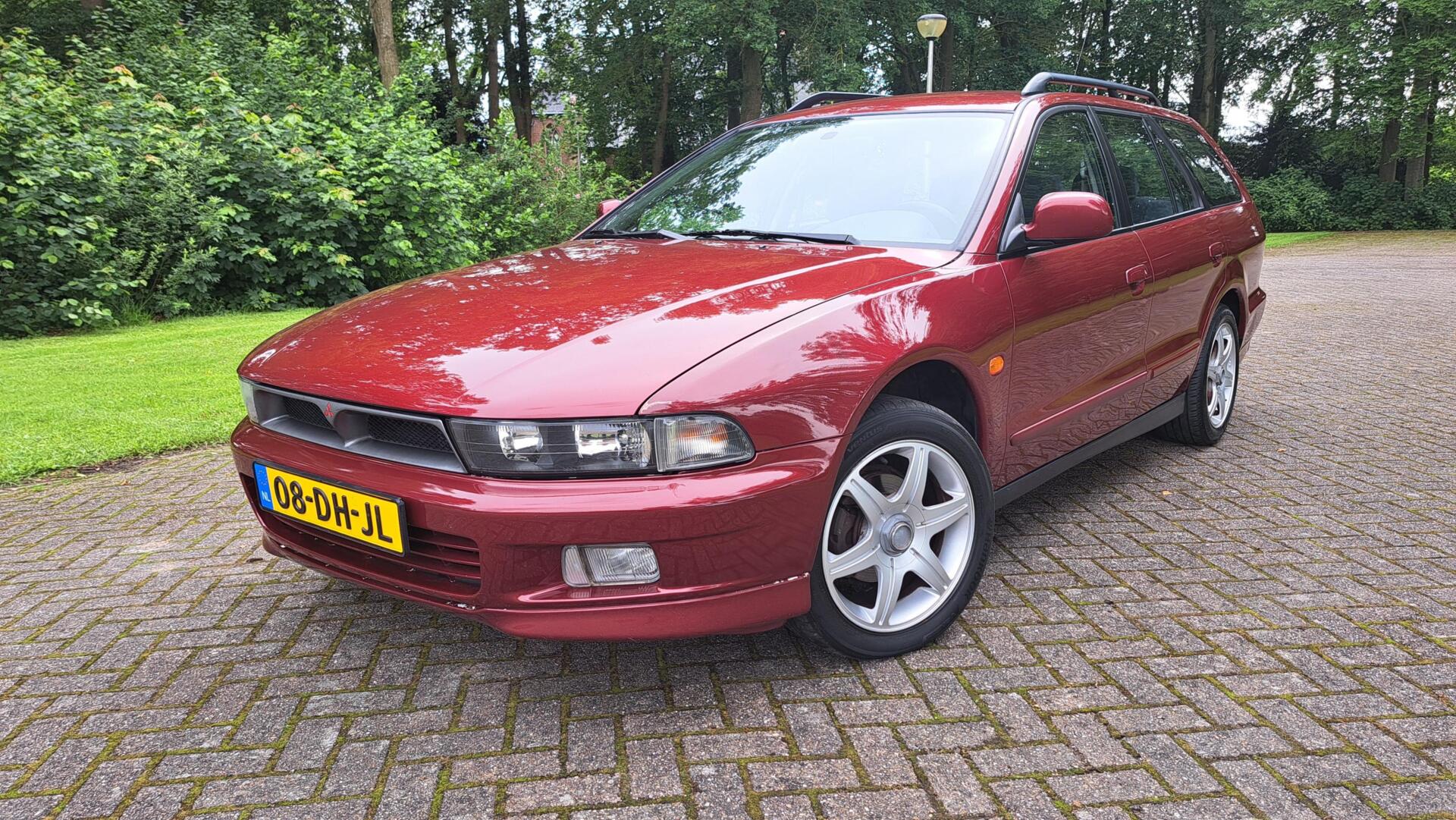 Foto van MITSUBISHI GALANT