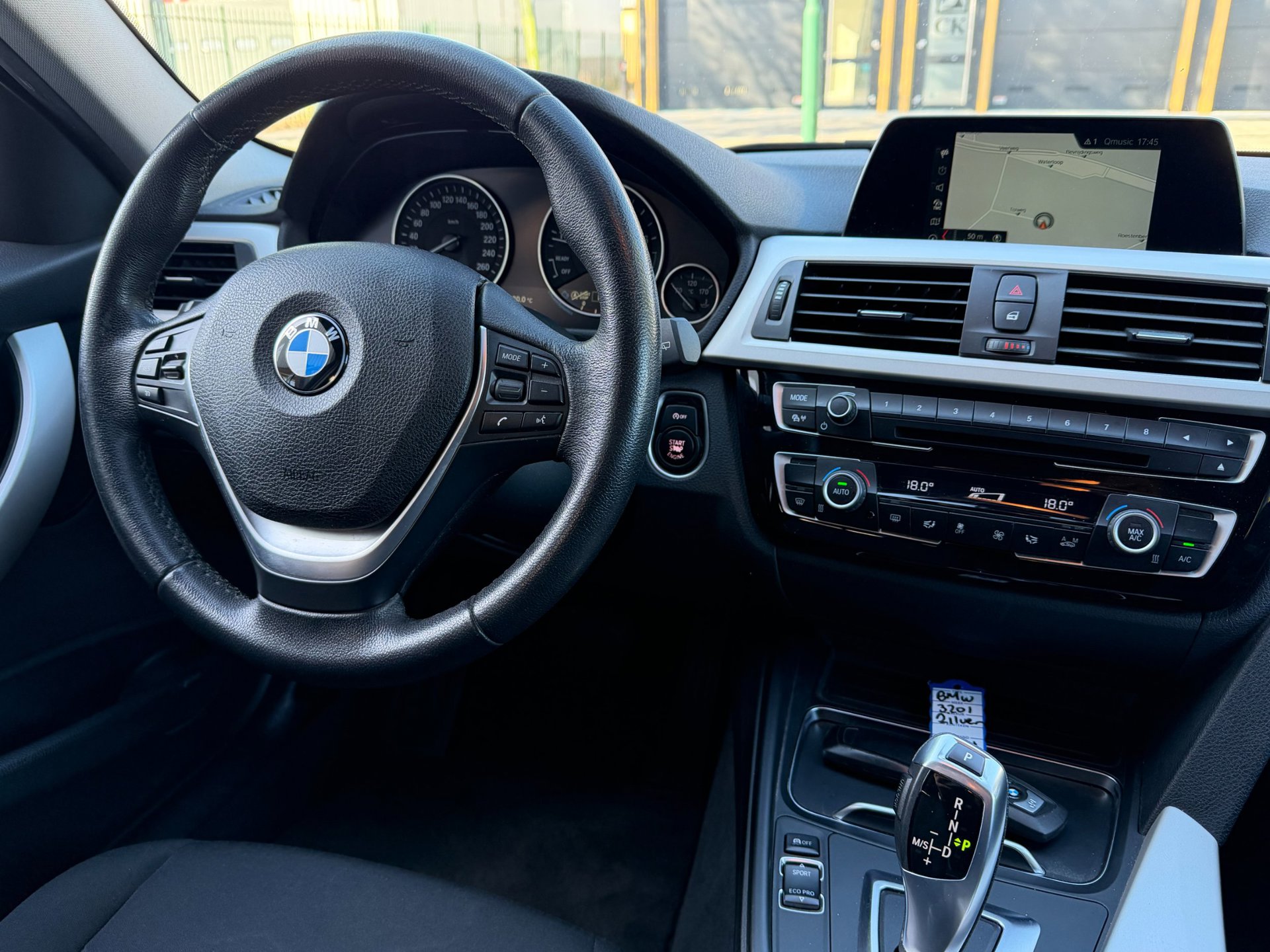 Foto van BMW 320i