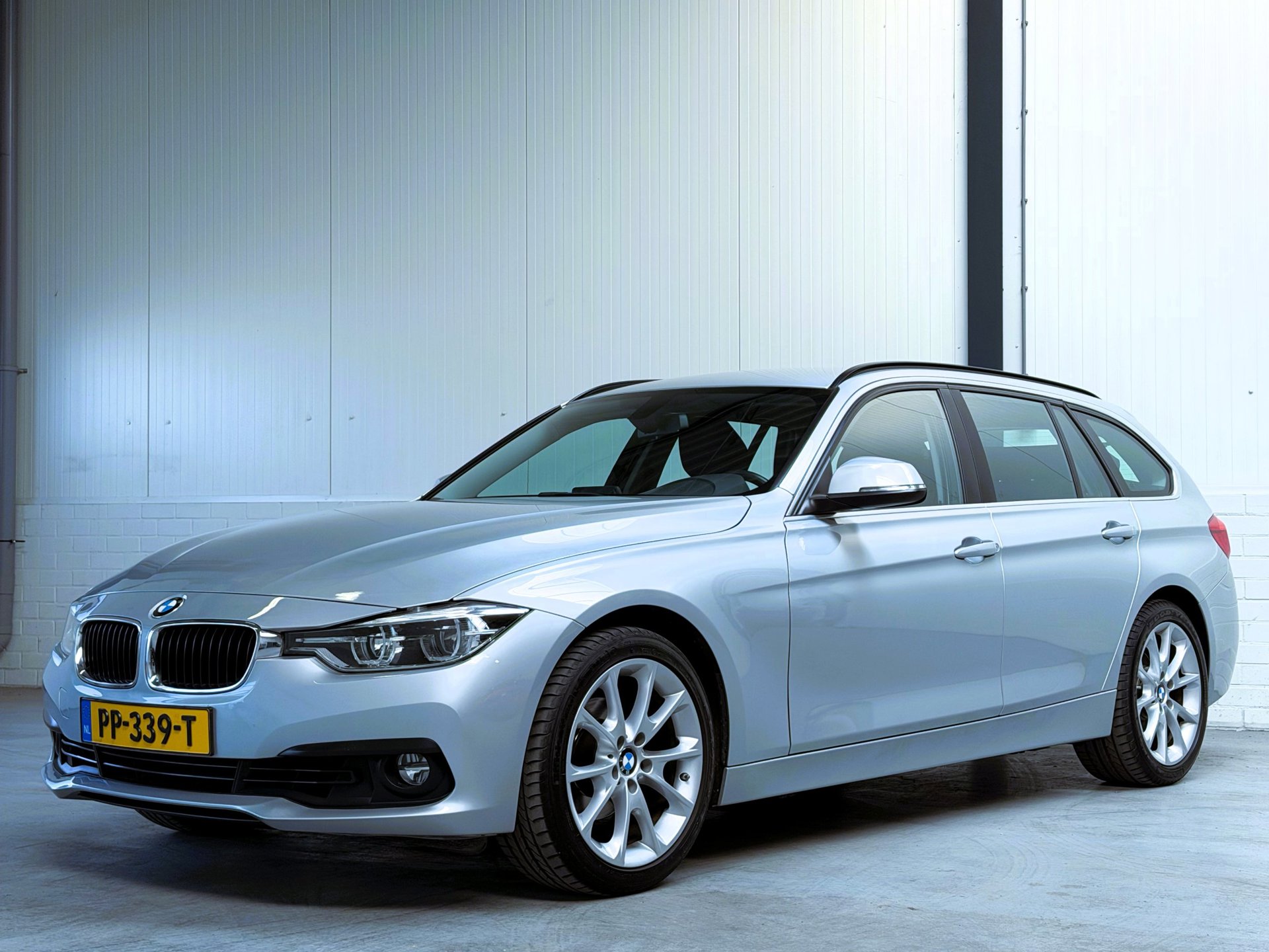 Foto van BMW 320i