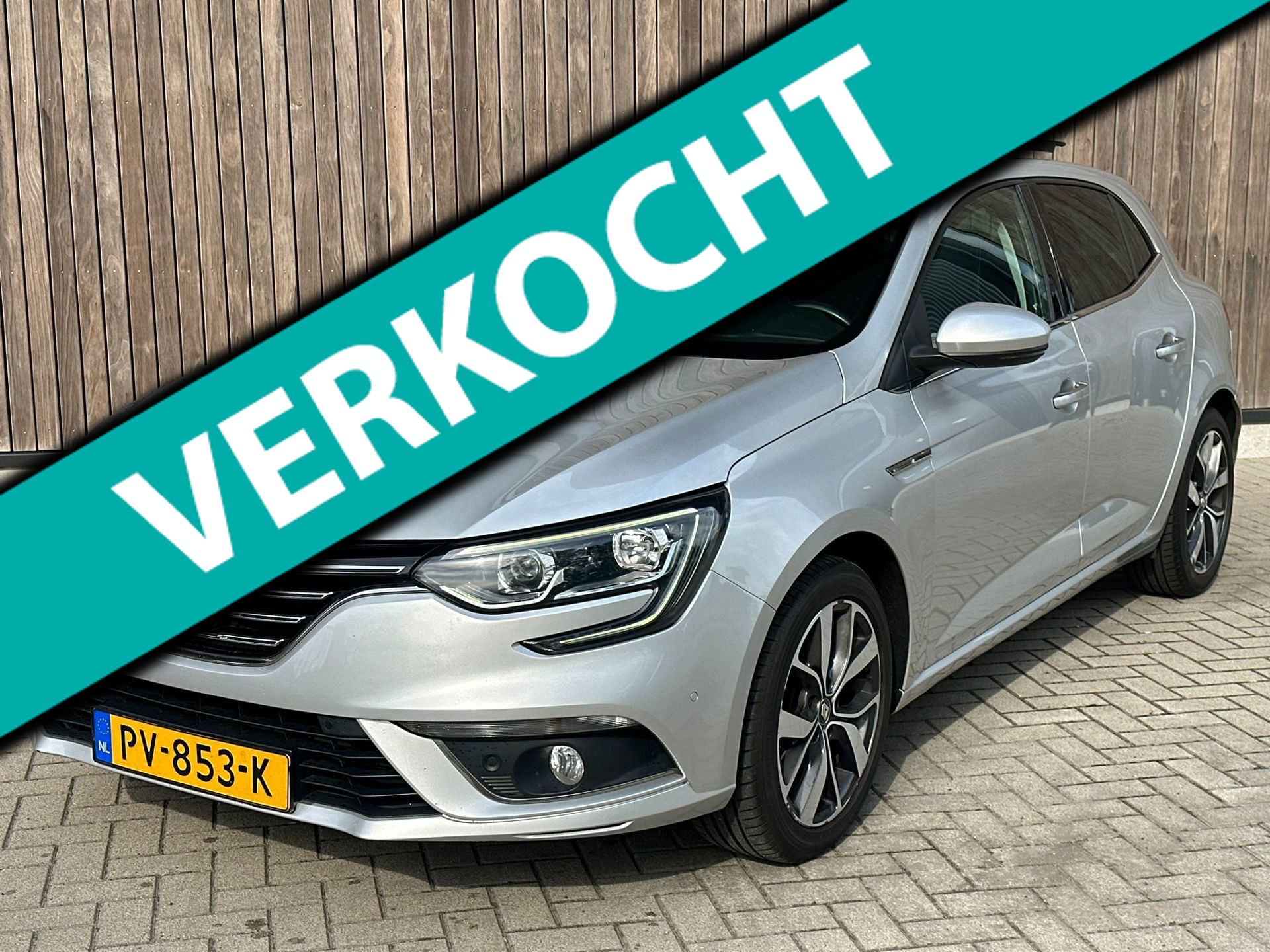Renault Megane 1.2 TCe Bose | PANO | LED | GROOT NAVI | 2017 - voorkant