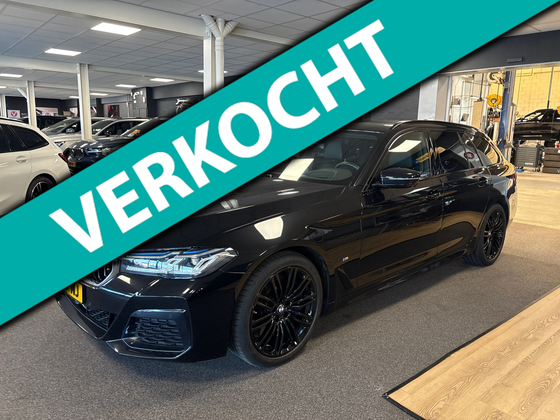 BMW 540i xDrive 540i xDrive M-sport High Executive / Panoramadak / Leder / Laser-led /  head-up / trekhaak 2021 - voorkant